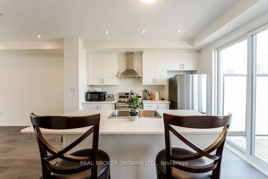 Photo 13 of 34 Totten Trail, New Tecumseth, Tottenham — HOMEH