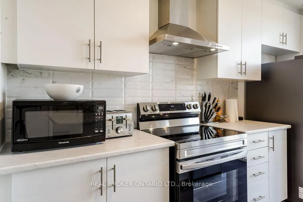Photo 16 of 34 Totten Trail, New Tecumseth, Tottenham — HOMEH
