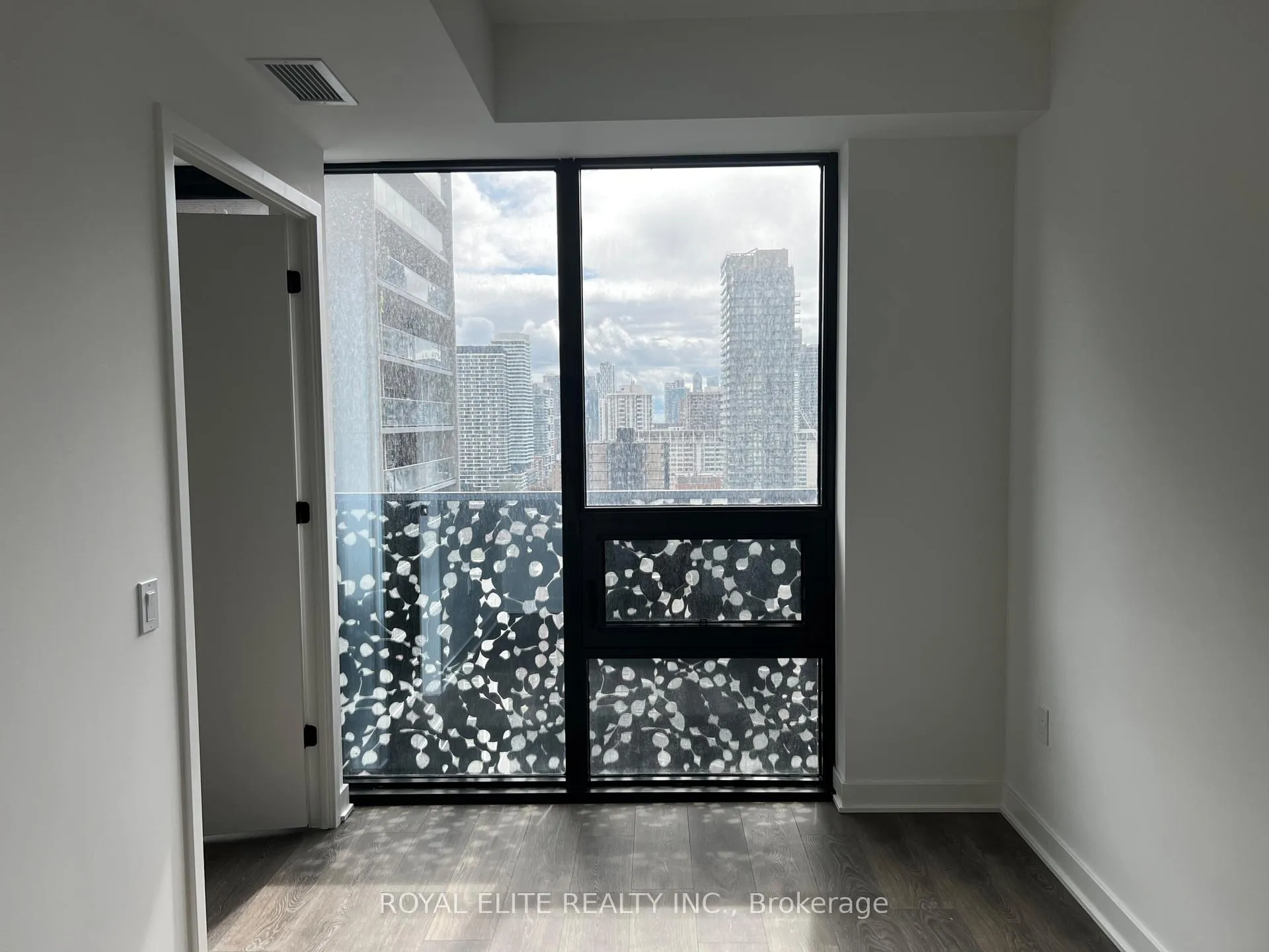 Photo 4 of Unit 1704, 55 Charles Street E, Toronto, Church-Yonge Corridor — HOMEH
