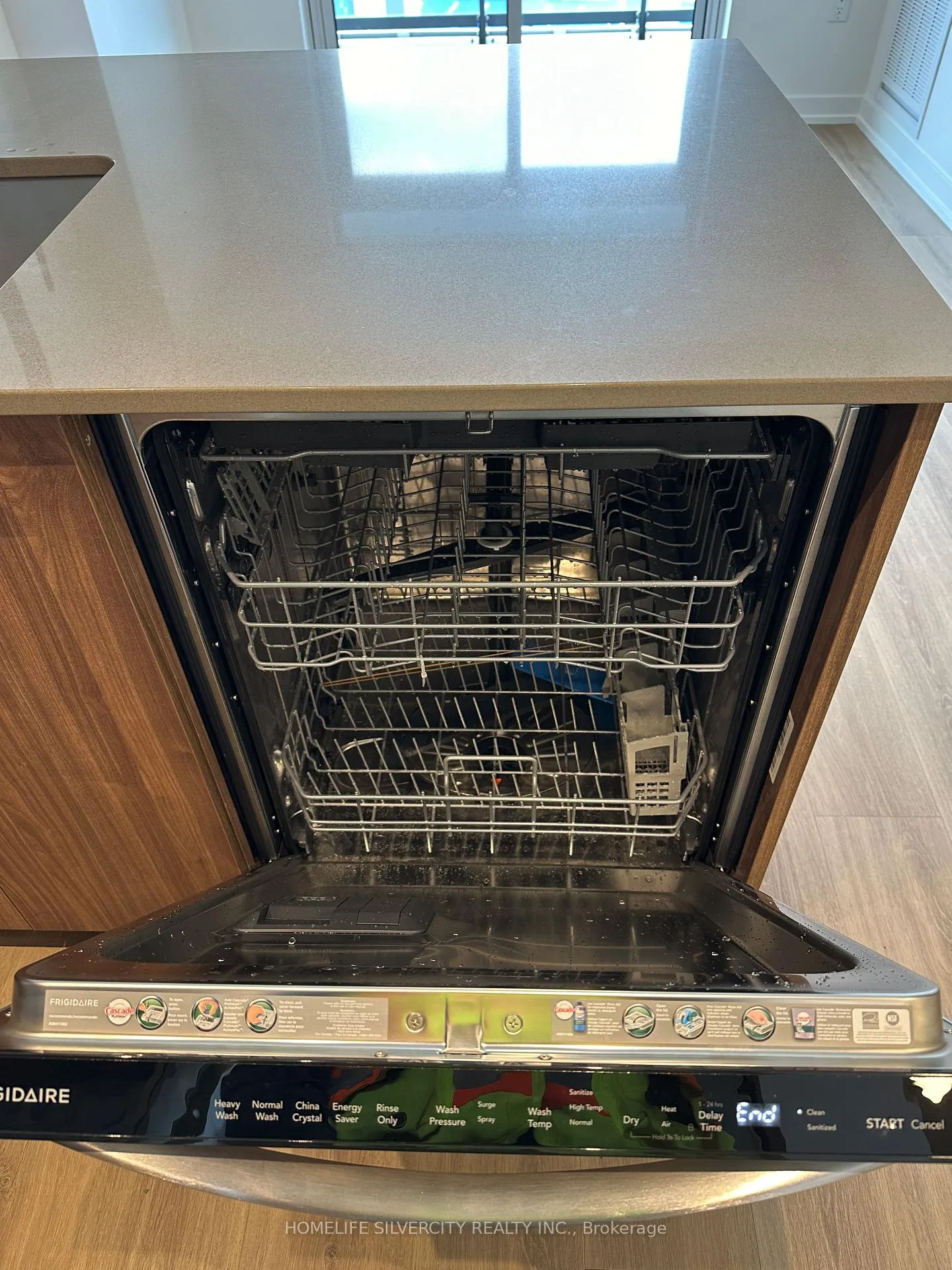 Photo 7 of Unit 316, 10 Lagerfeld Drive, Brampton, Northwest Brampton — HOMEH