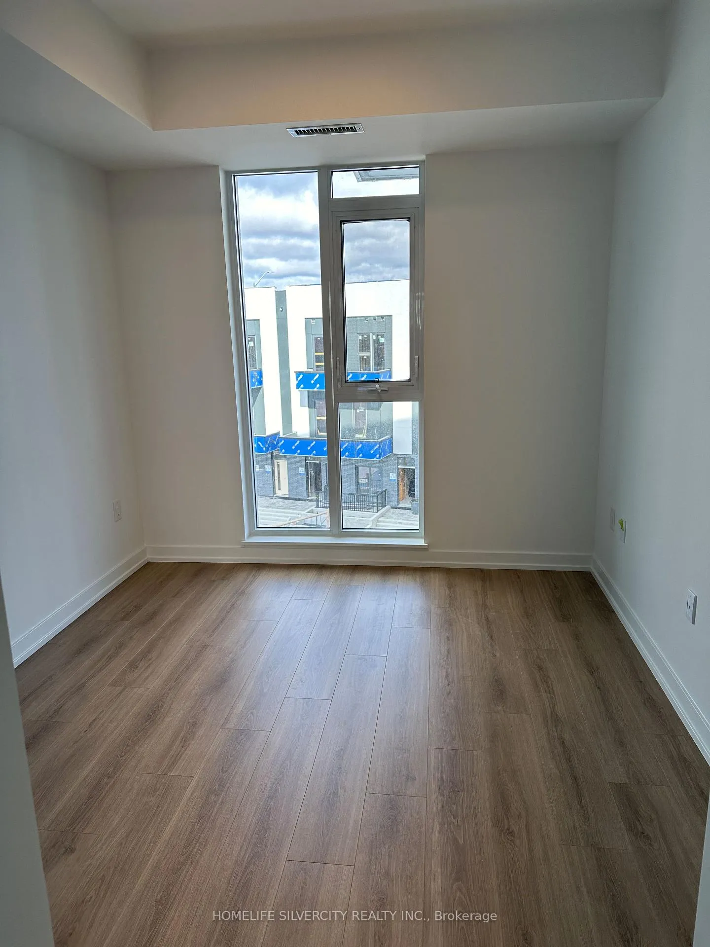 Photo 10 of Unit 316, 10 Lagerfeld Drive, Brampton, Northwest Brampton — HOMEH