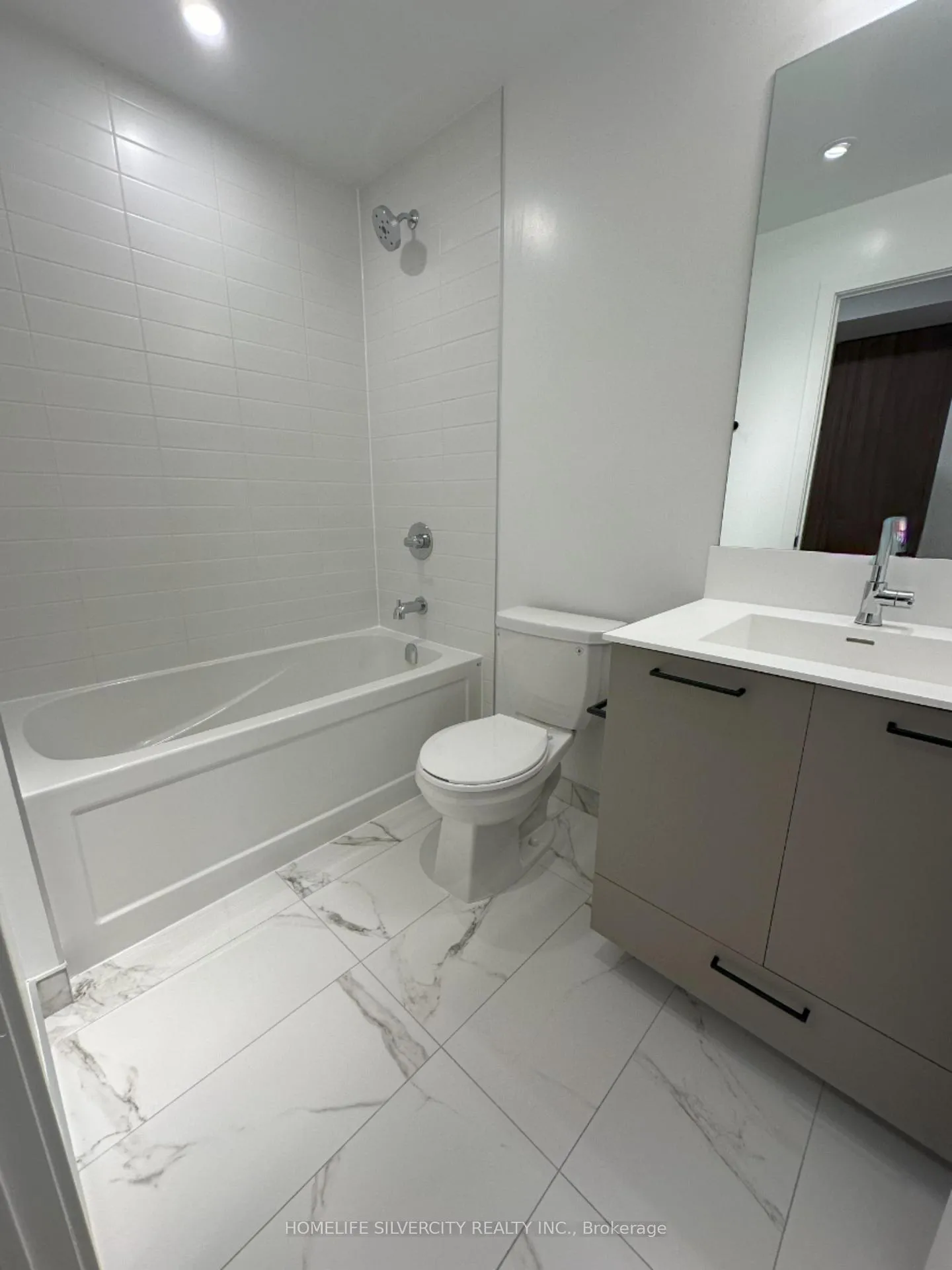 Photo 14 of Unit 316, 10 Lagerfeld Drive, Brampton, Northwest Brampton — HOMEH