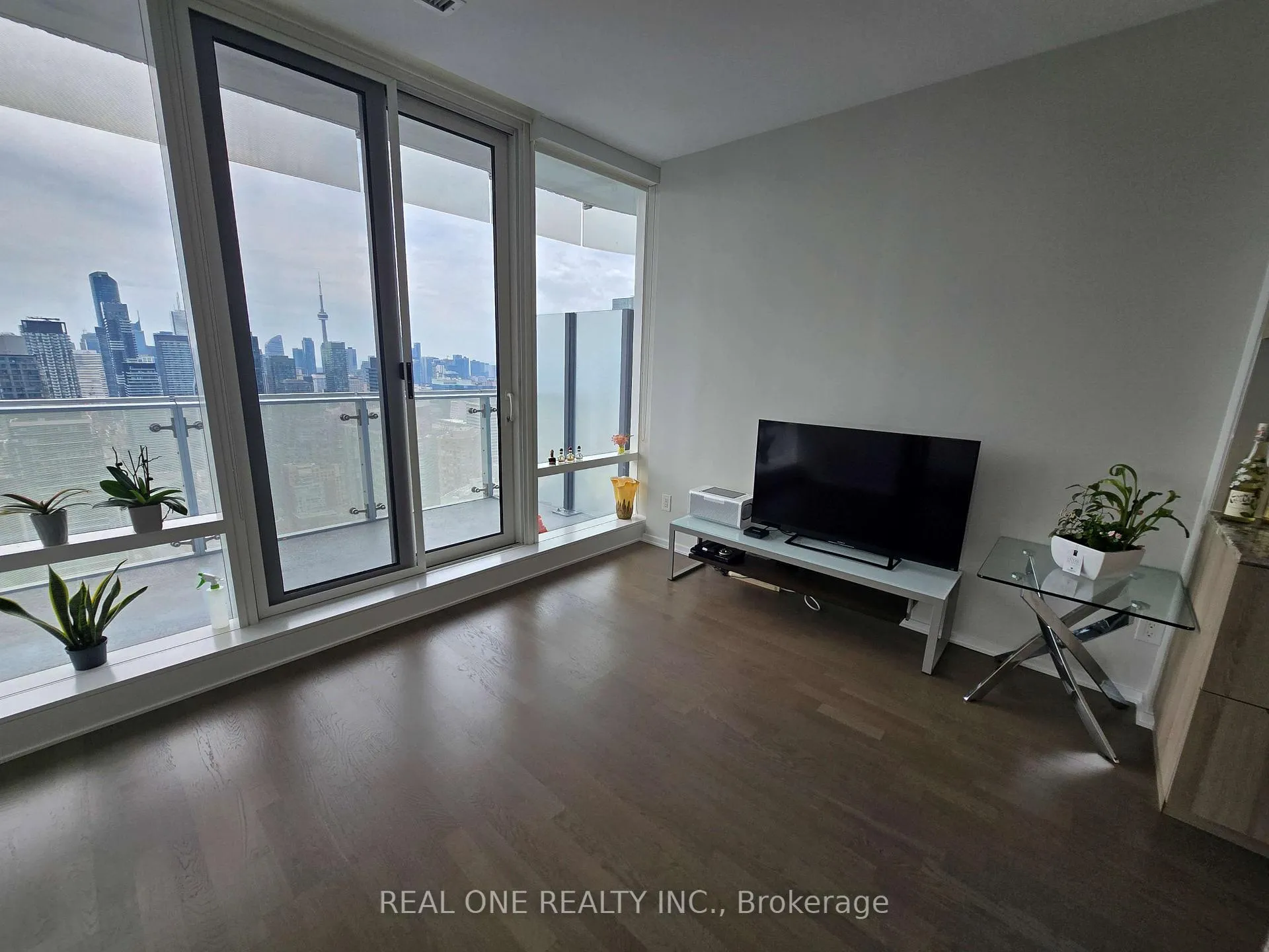 Photo 3 of Unit 4205, 1 Bloor Street E, Toronto, Church-Yonge Corridor — HOMEH