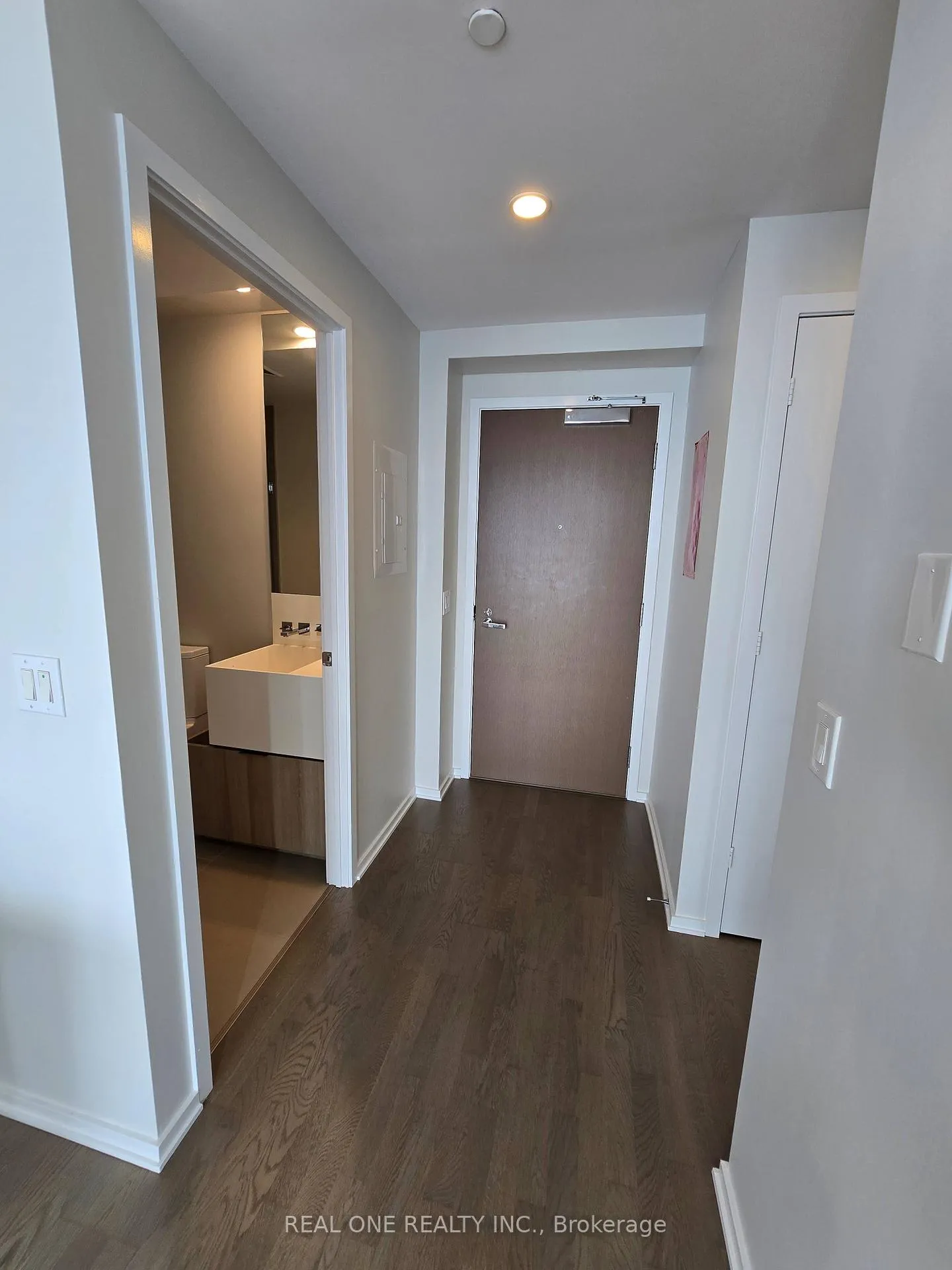 Photo 7 of Unit 4205, 1 Bloor Street E, Toronto, Church-Yonge Corridor — HOMEH