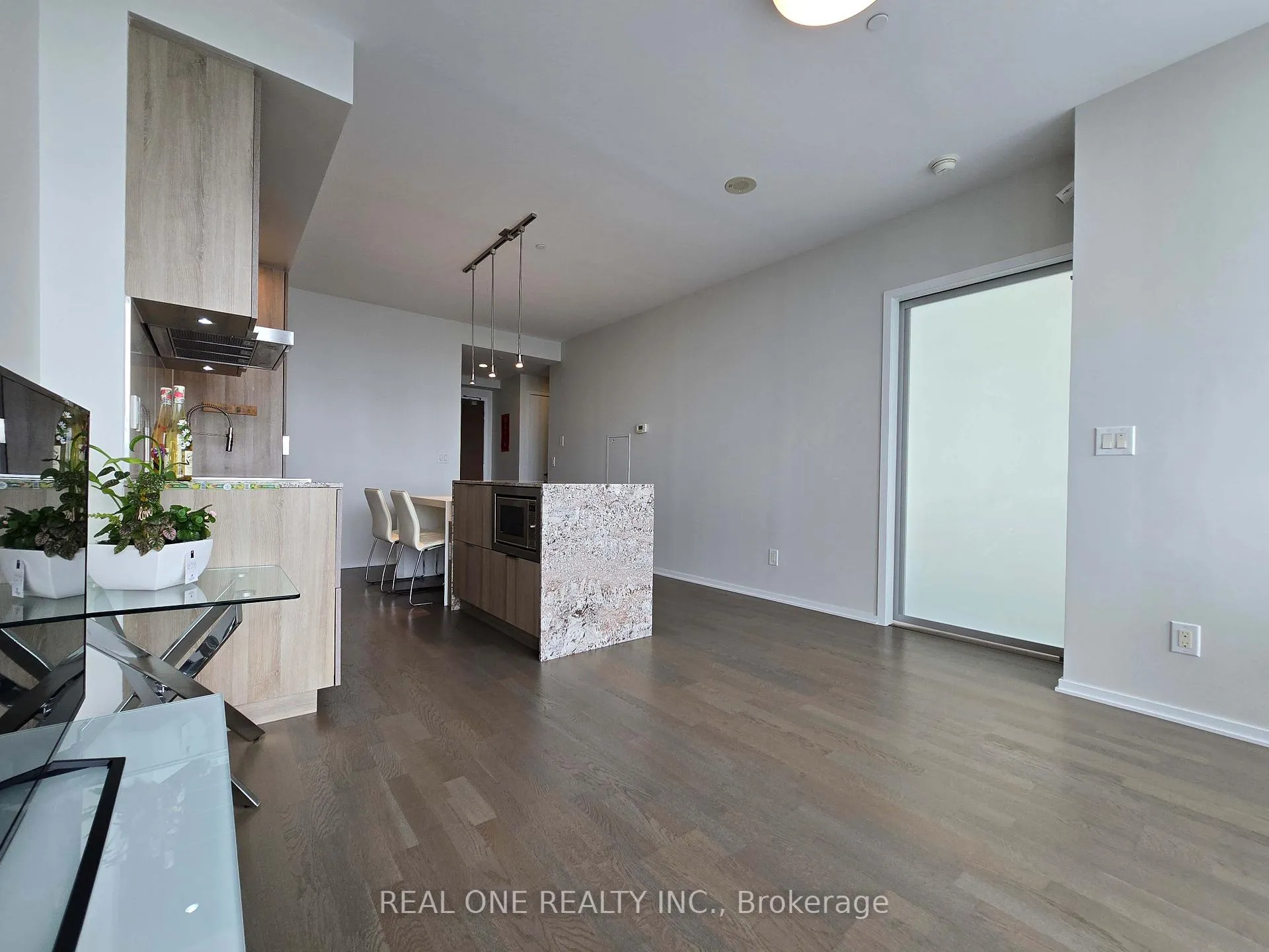Photo 11 of Unit 4205, 1 Bloor Street E, Toronto, Church-Yonge Corridor — HOMEH