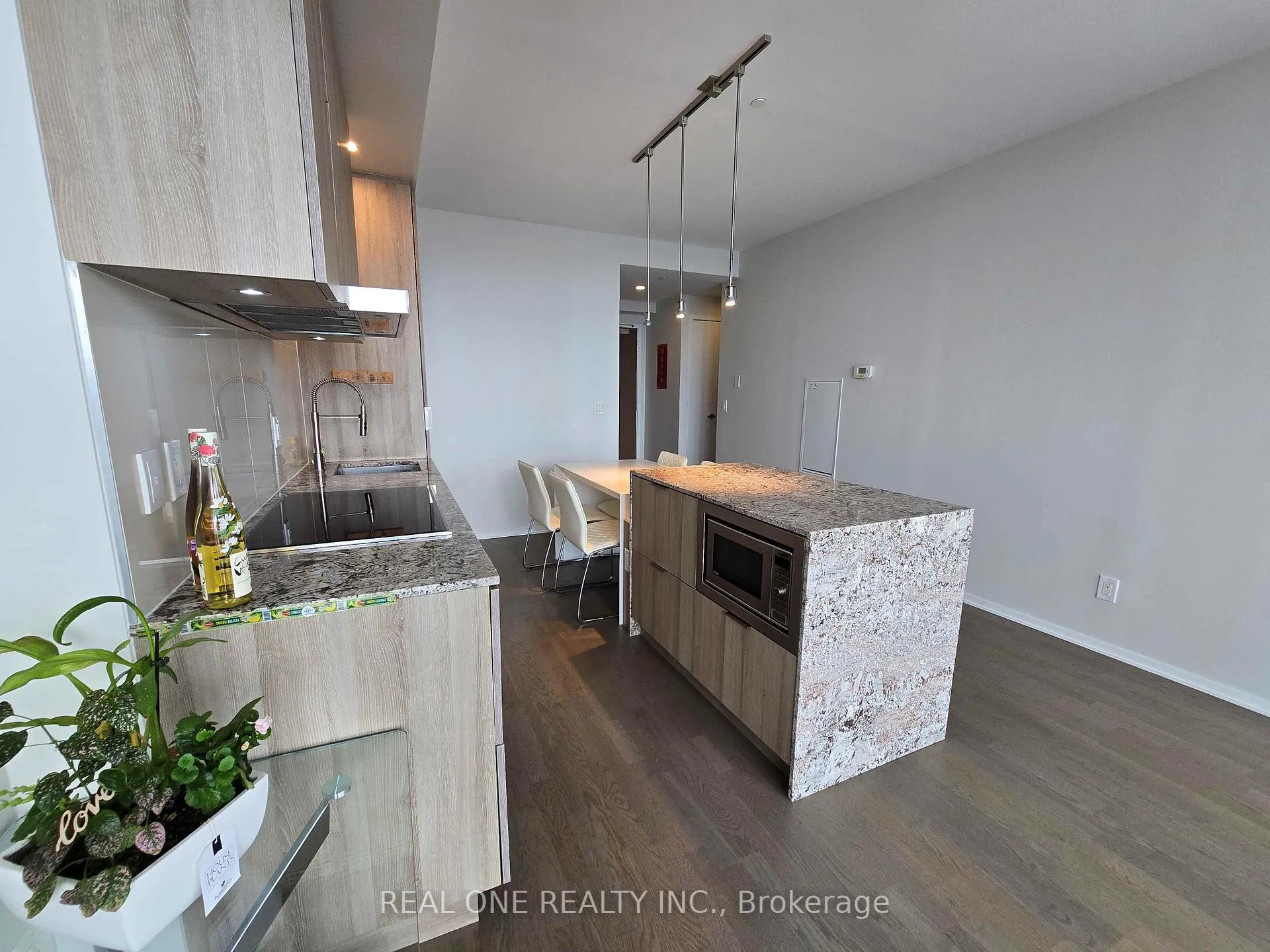 Photo 14 of Unit 4205, 1 Bloor Street E, Toronto, Church-Yonge Corridor — HOMEH