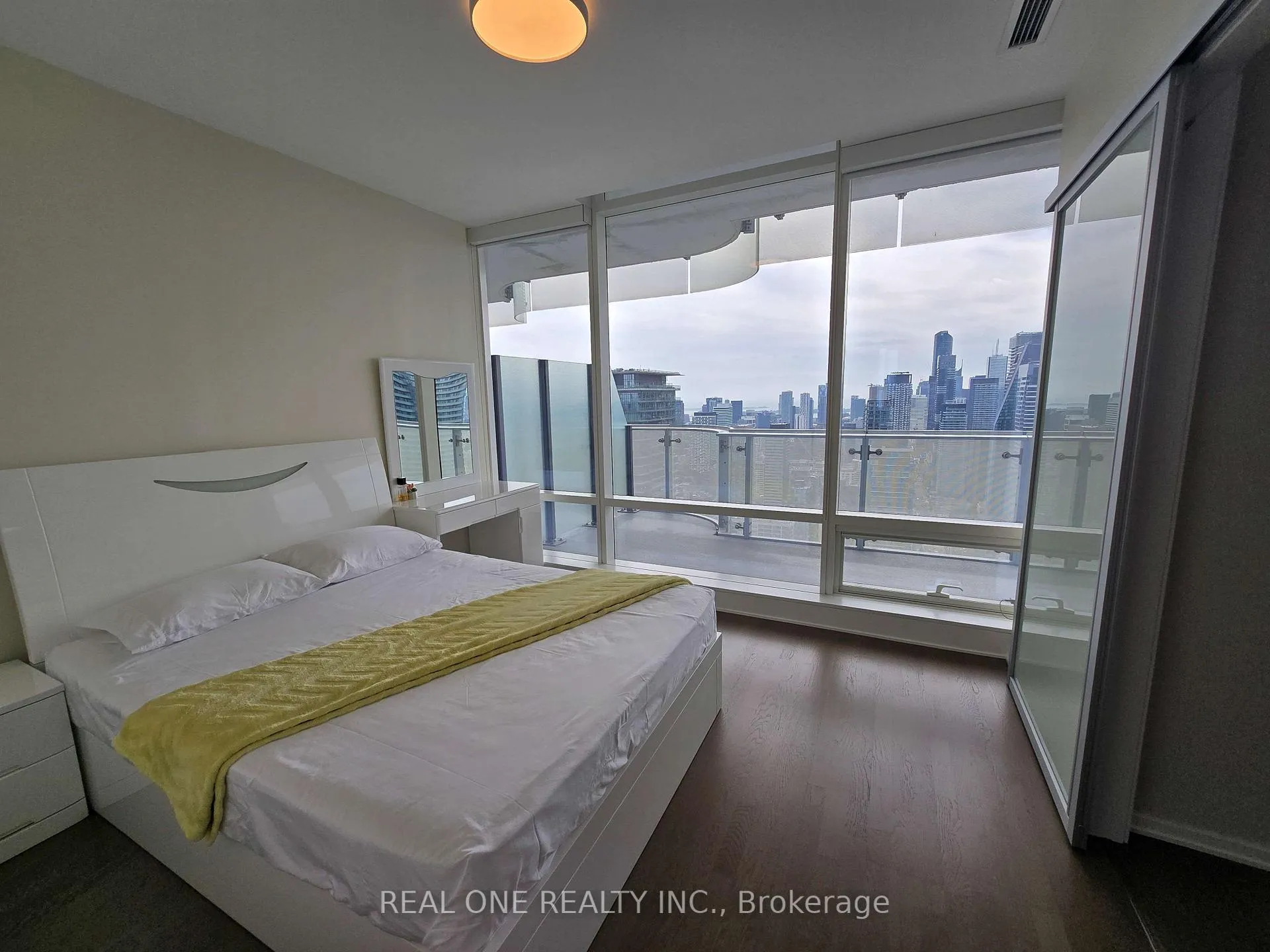 Photo 21 of Unit 4205, 1 Bloor Street E, Toronto, Church-Yonge Corridor — HOMEH