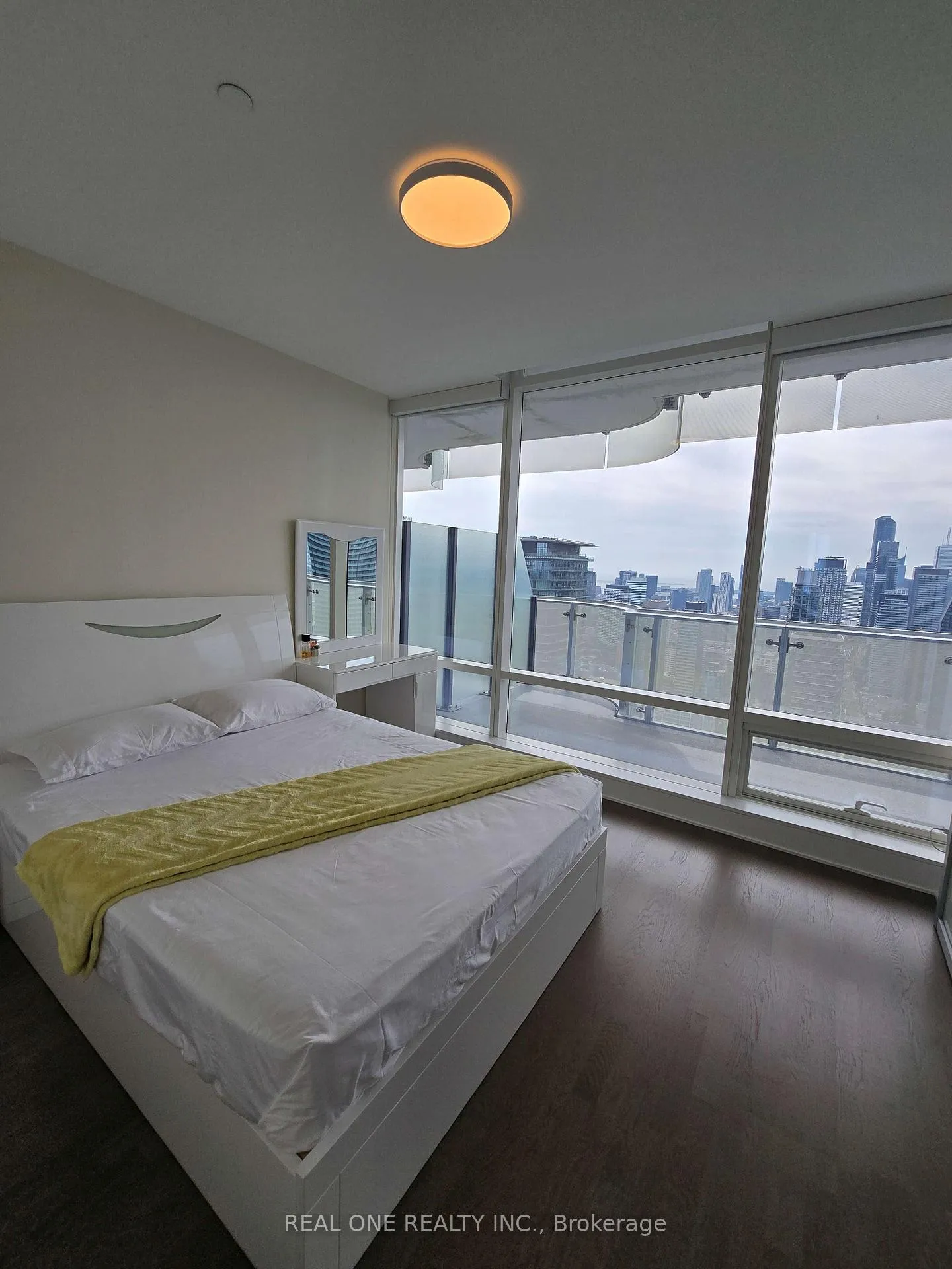 Photo 22 of Unit 4205, 1 Bloor Street E, Toronto, Church-Yonge Corridor — HOMEH