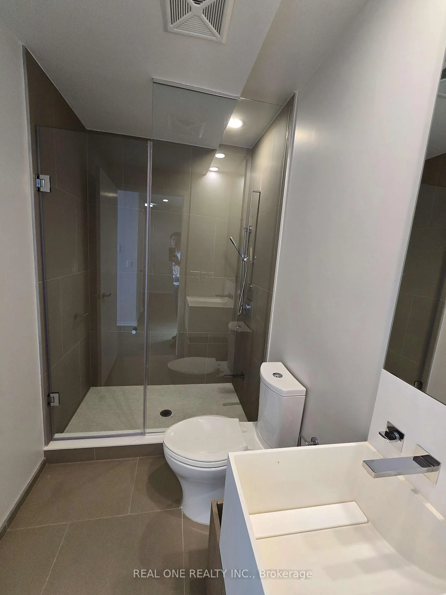 Photo 28 of Unit 4205, 1 Bloor Street E, Toronto, Church-Yonge Corridor — HOMEH