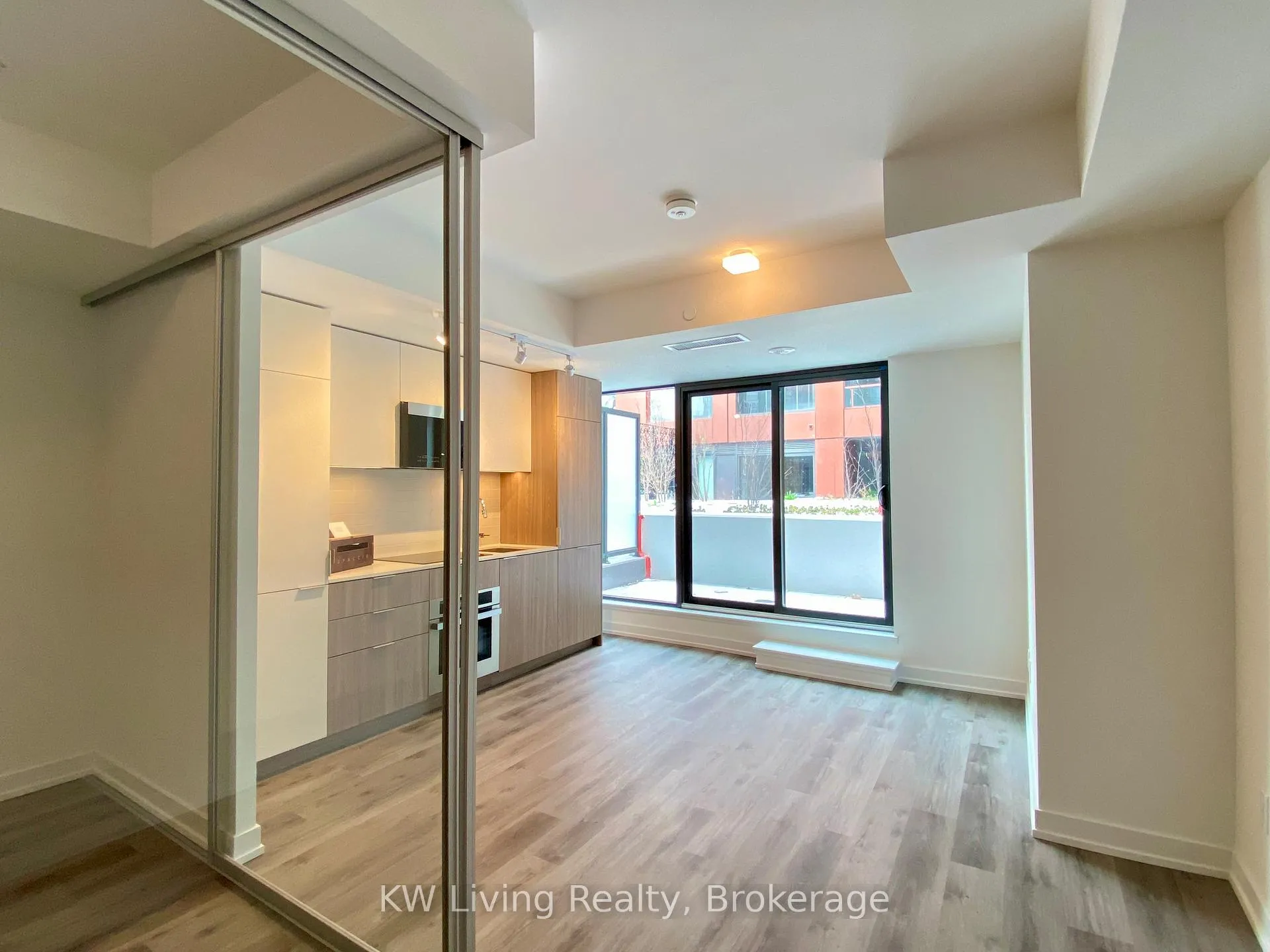 Photo 4 of Unit 239, 425 Front Street, Toronto, Moss Park — HOMEH