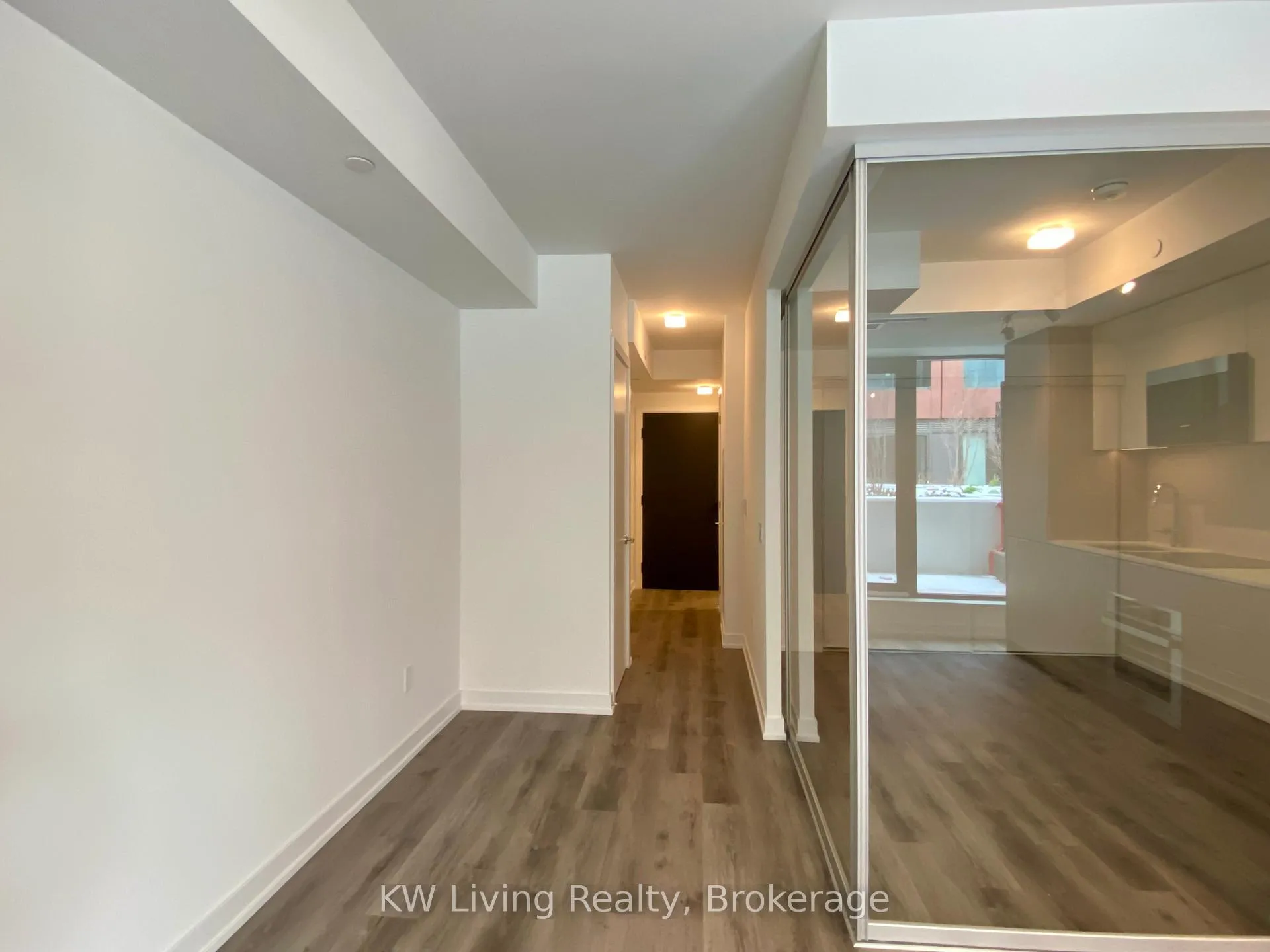 Photo 7 of Unit 239, 425 Front Street, Toronto, Moss Park — HOMEH