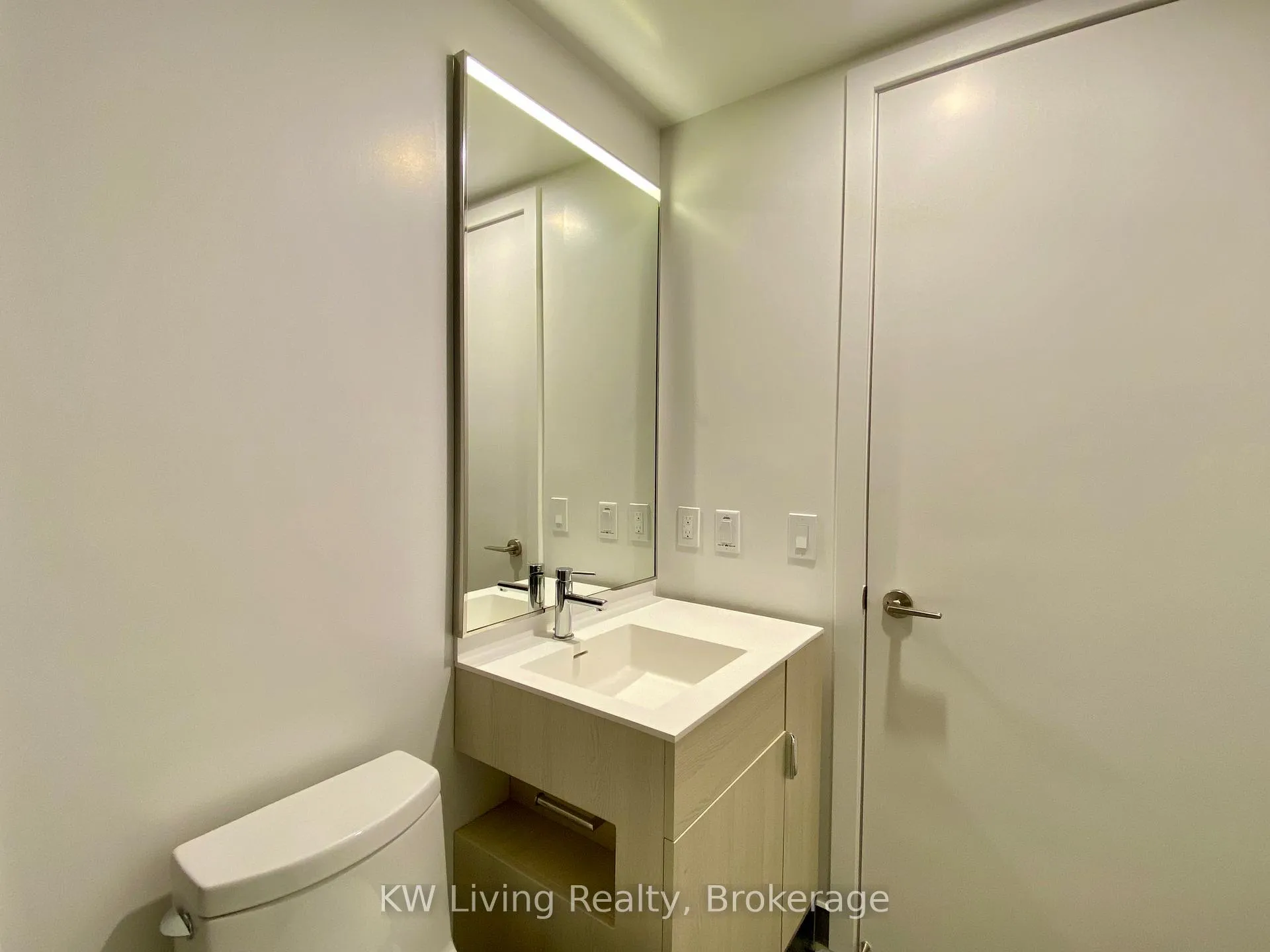 Photo 9 of Unit 239, 425 Front Street, Toronto, Moss Park — HOMEH