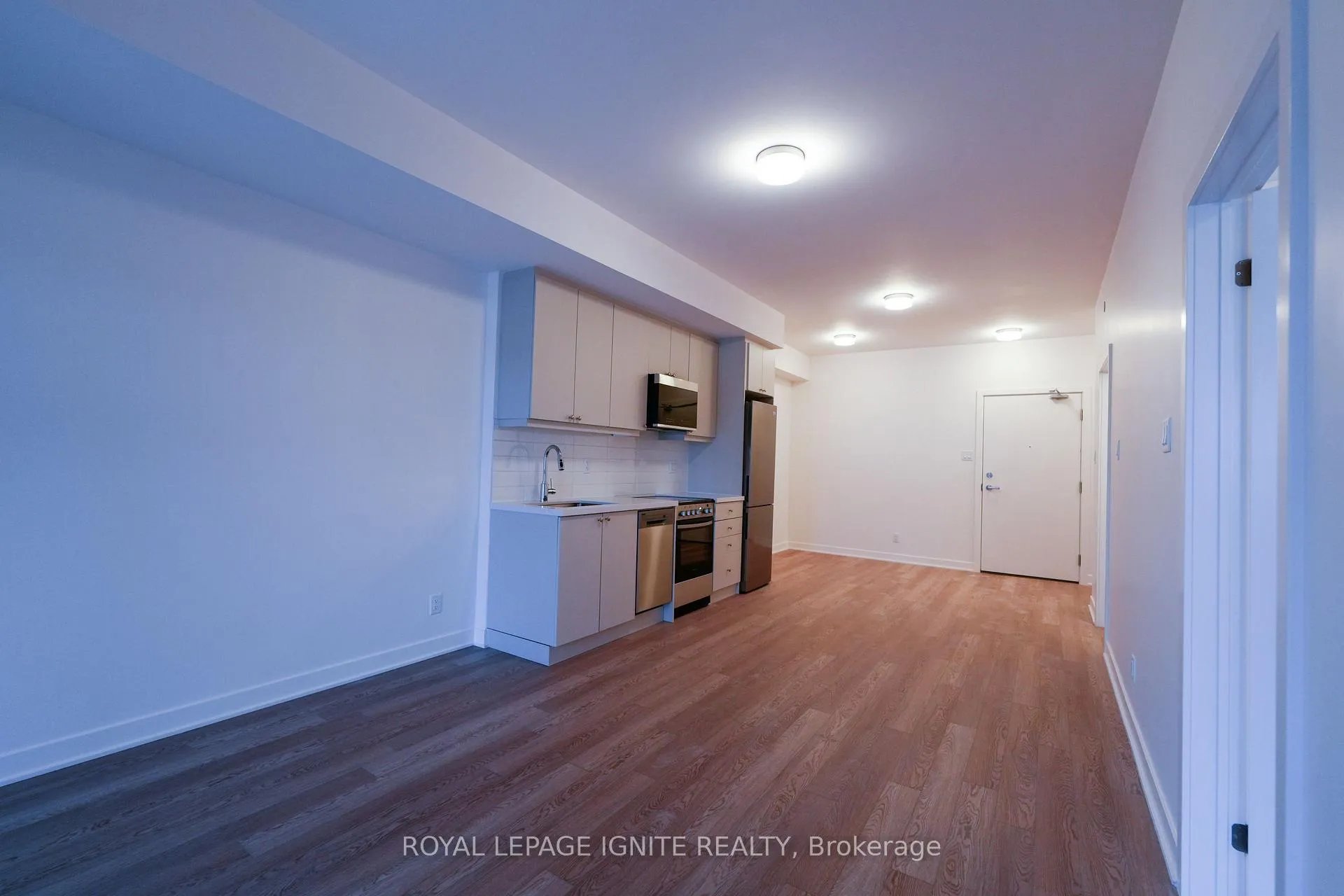 Photo 3 of Unit 311, 55 Clarington Boulevard, Clarington, Bowmanville — HOMEH