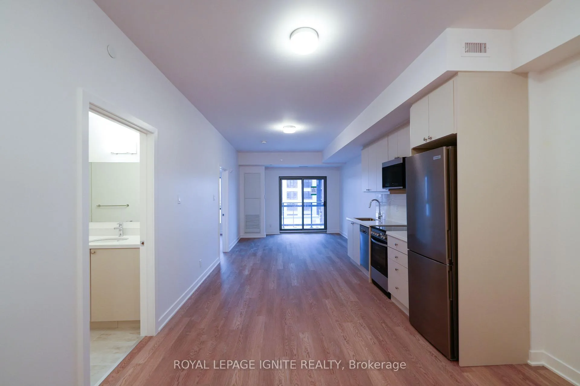 Photo 6 of Unit 311, 55 Clarington Boulevard, Clarington, Bowmanville — HOMEH