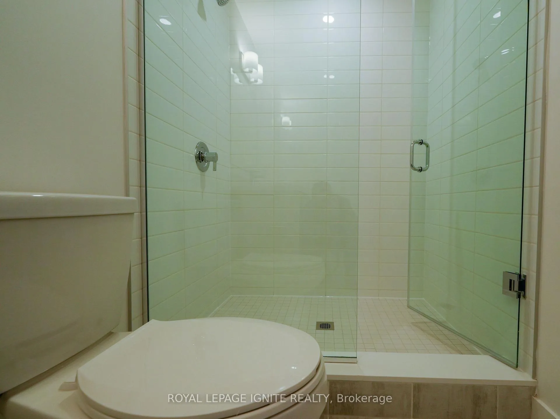 Photo 14 of Unit 311, 55 Clarington Boulevard, Clarington, Bowmanville — HOMEH