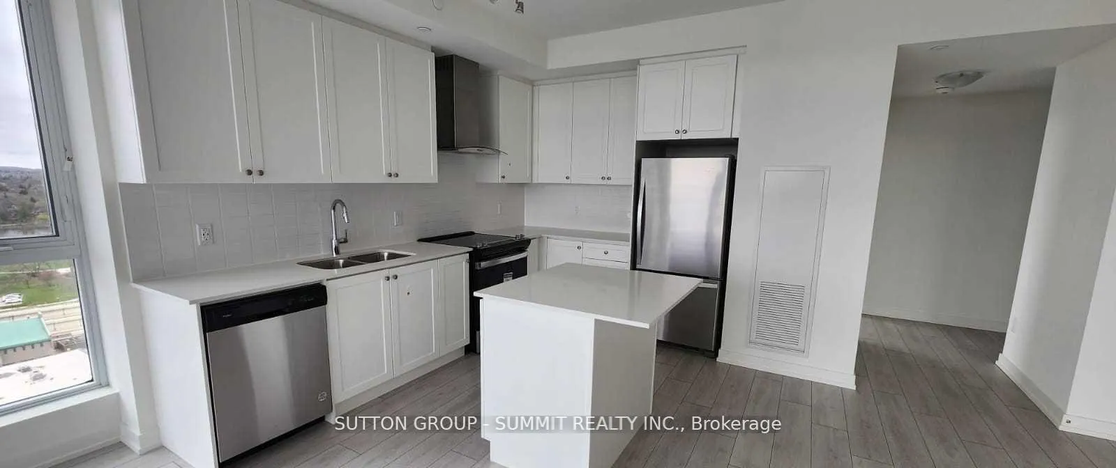 Photo 4 of Unit 1408, 55 Duke Street W, Kitchener, City Commercial Core — HOMEH