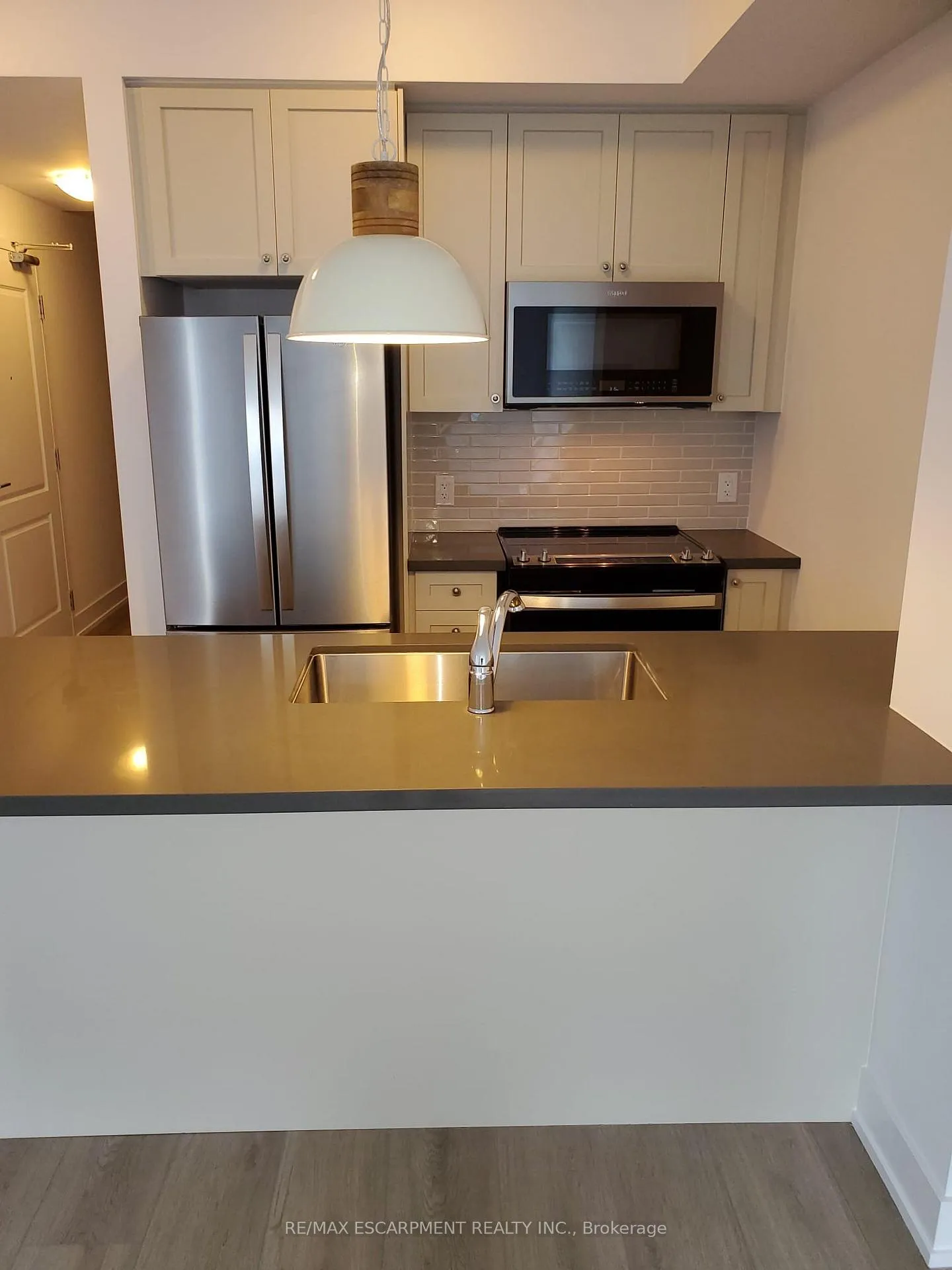 Photo 8 of Unit 601, 470 Dundas Street E, Hamilton, Waterdown — HOMEH