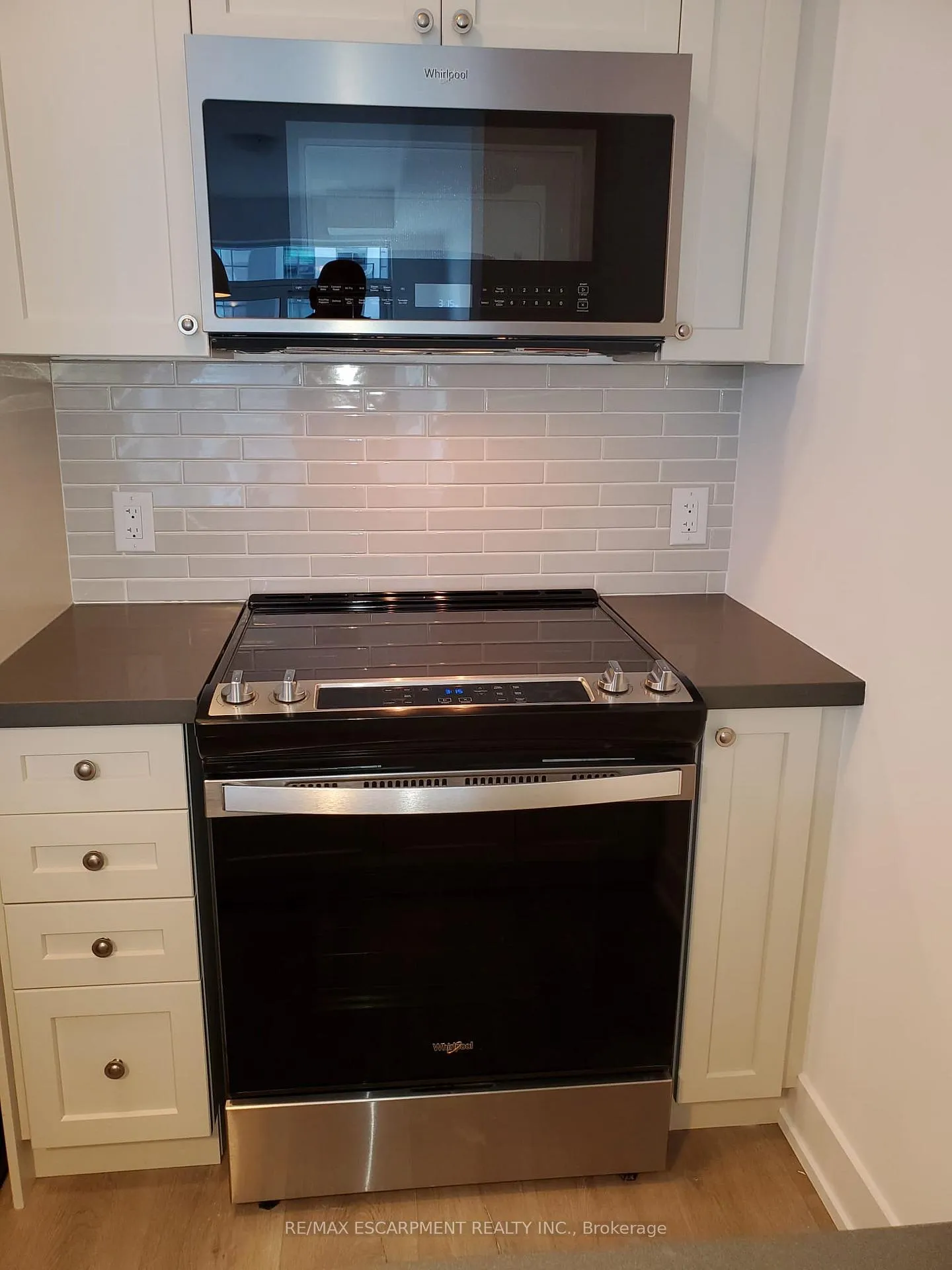 Photo 9 of Unit 601, 470 Dundas Street E, Hamilton, Waterdown — HOMEH
