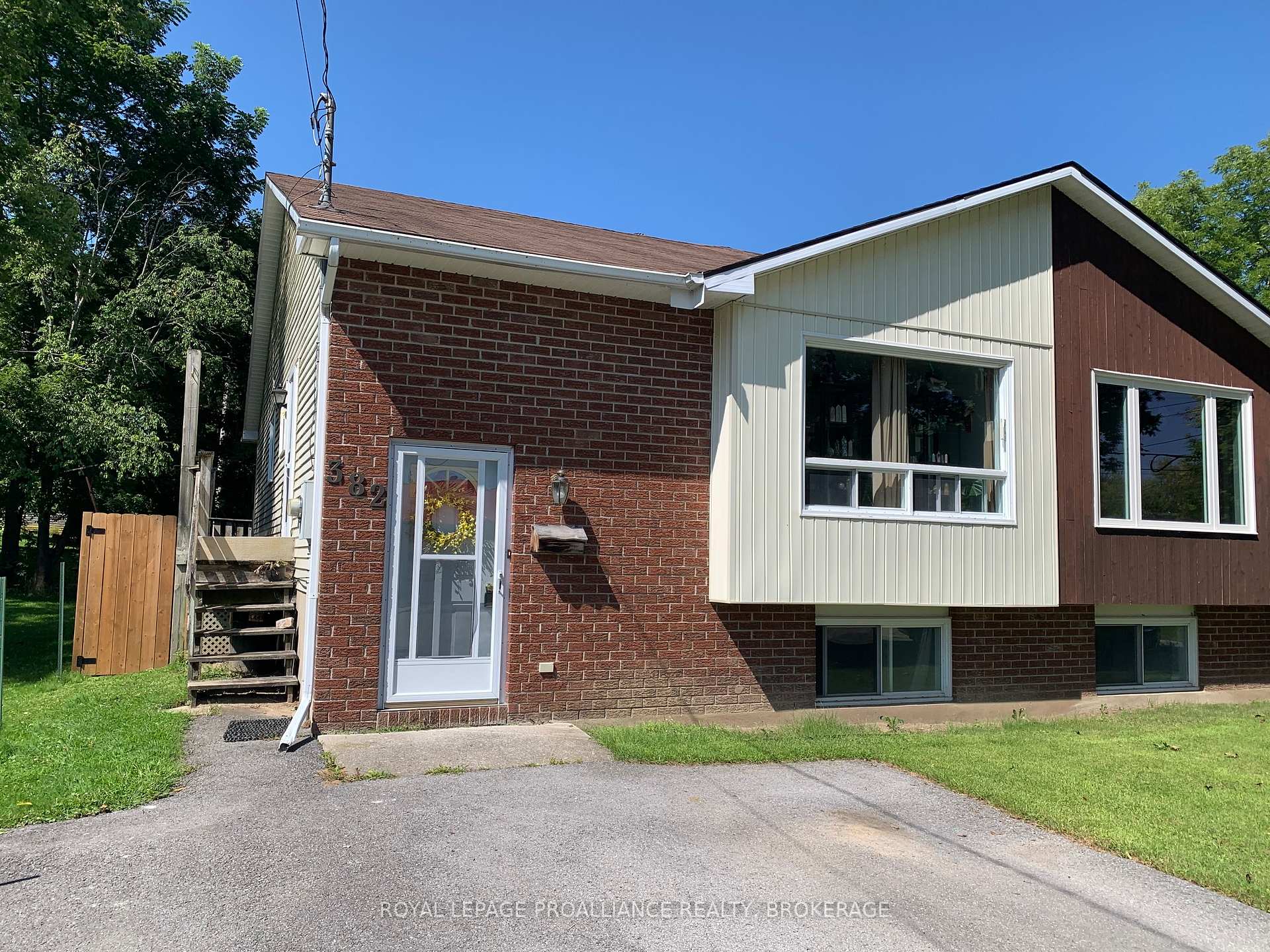 Photo 1 of 382 Victoria Avenue, Gananoque — HOMEH