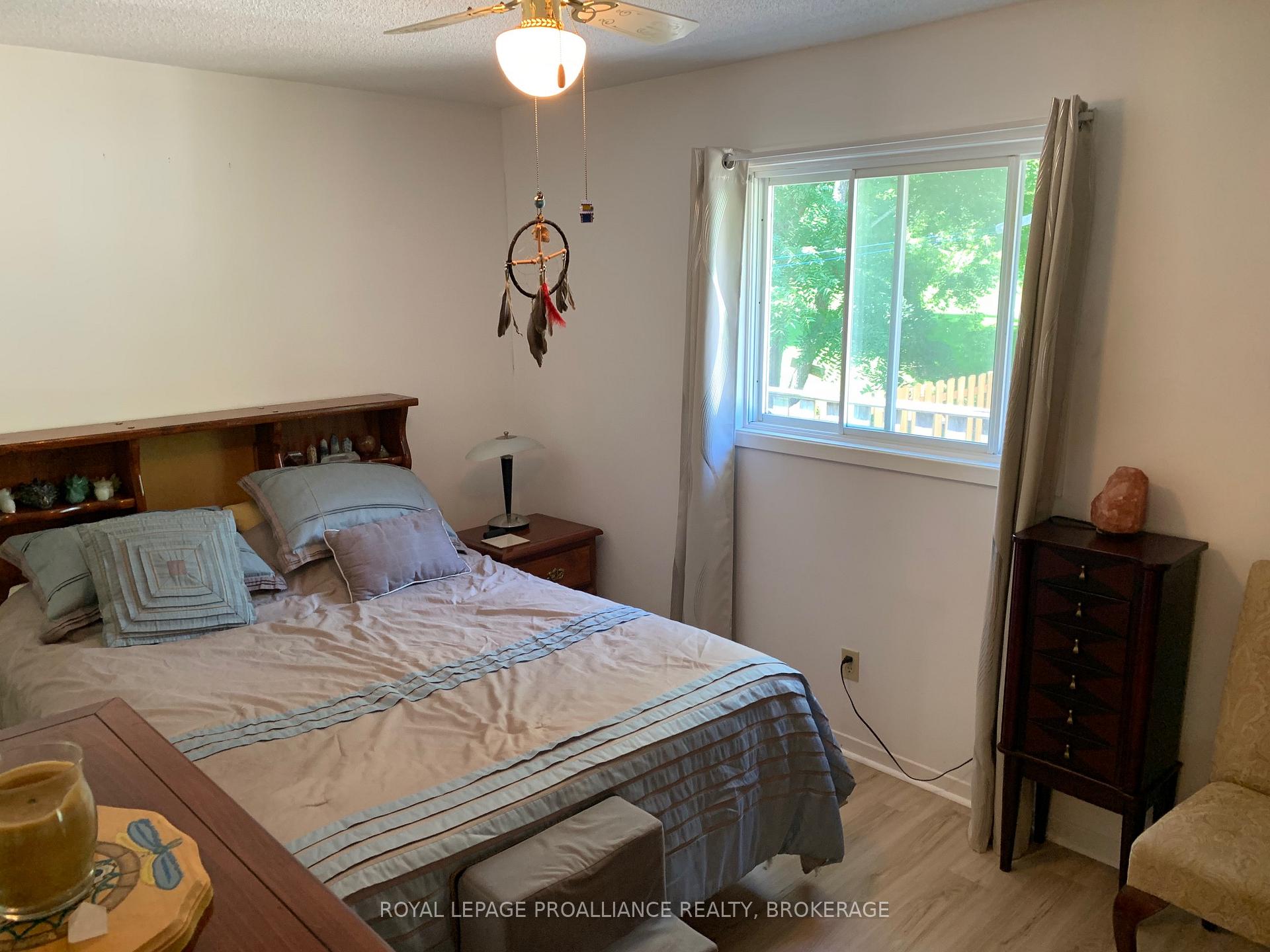 Photo 14 of 382 Victoria Avenue, Gananoque — HOMEH