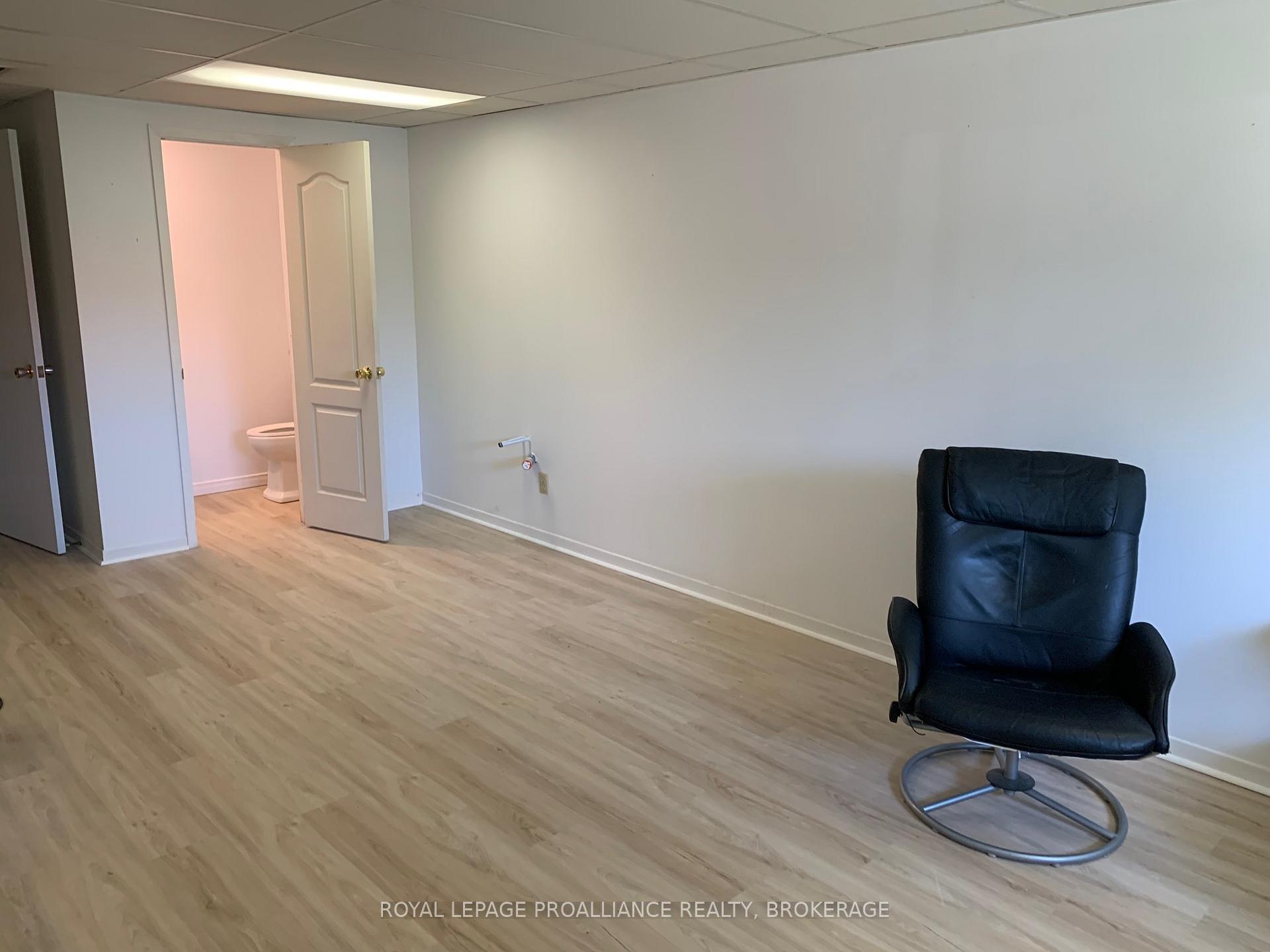 Photo 22 of 382 Victoria Avenue, Gananoque — HOMEH