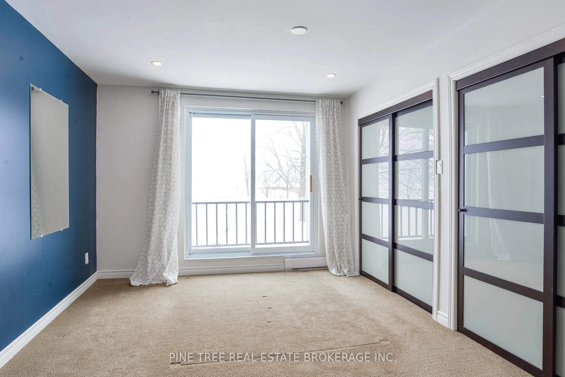 Photo 11 of Unit 4, 2 Paradise Boulevard, Ramara, Rural Ramara — HOMEH