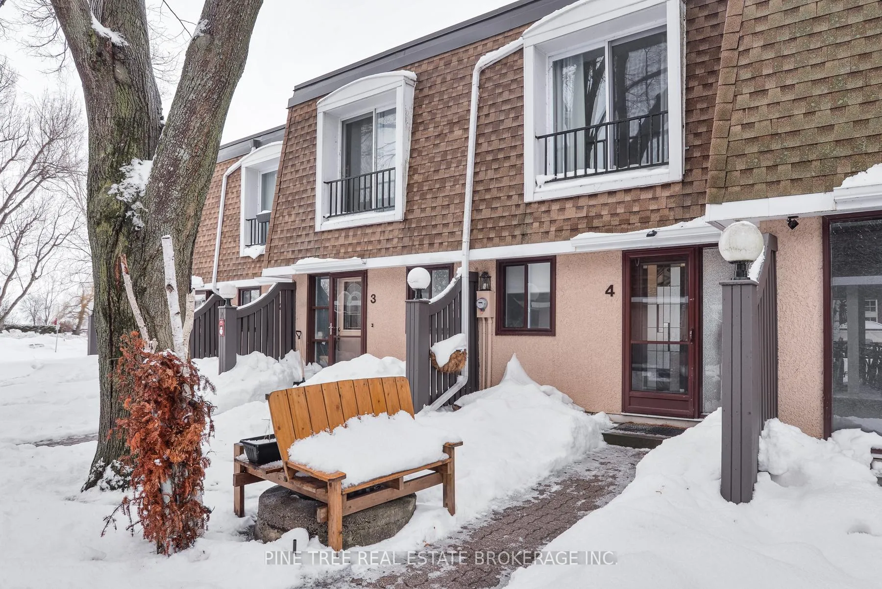 Photo 19 of Unit 4, 2 Paradise Boulevard, Ramara, Rural Ramara — HOMEH