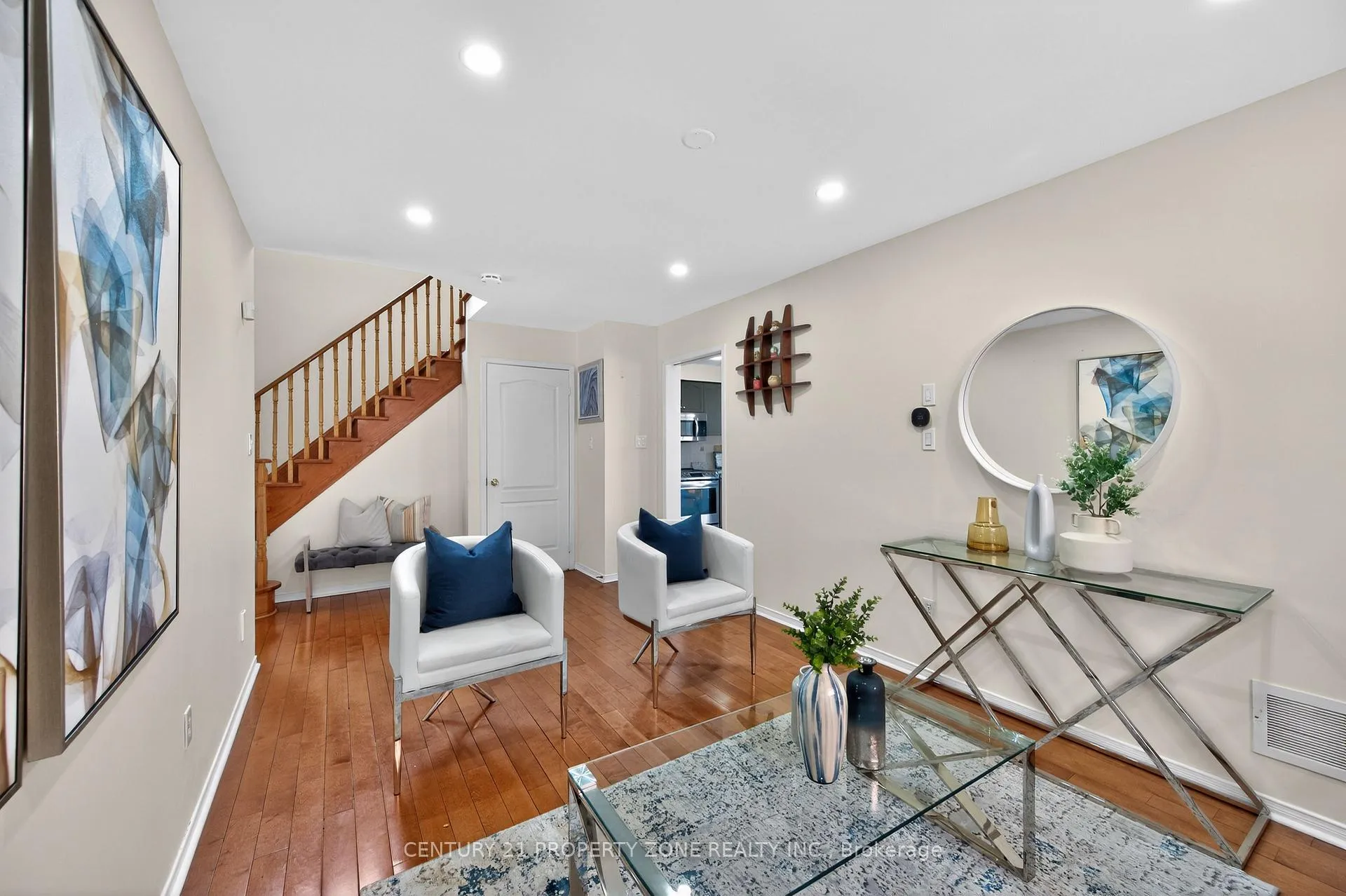 Photo 9 of 16 Sweet Clover Crescent, Brampton, Sandringham-Wellington — HOMEH
