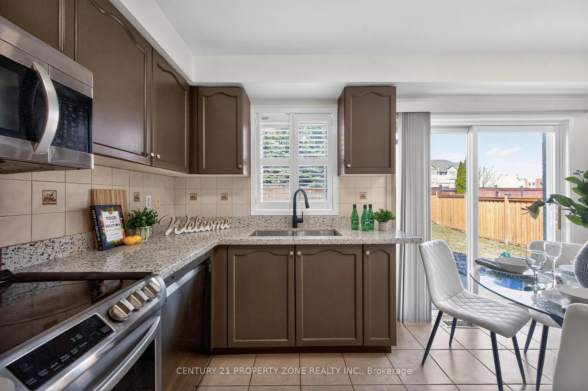 Photo 16 of 16 Sweet Clover Crescent, Brampton, Sandringham-Wellington — HOMEH