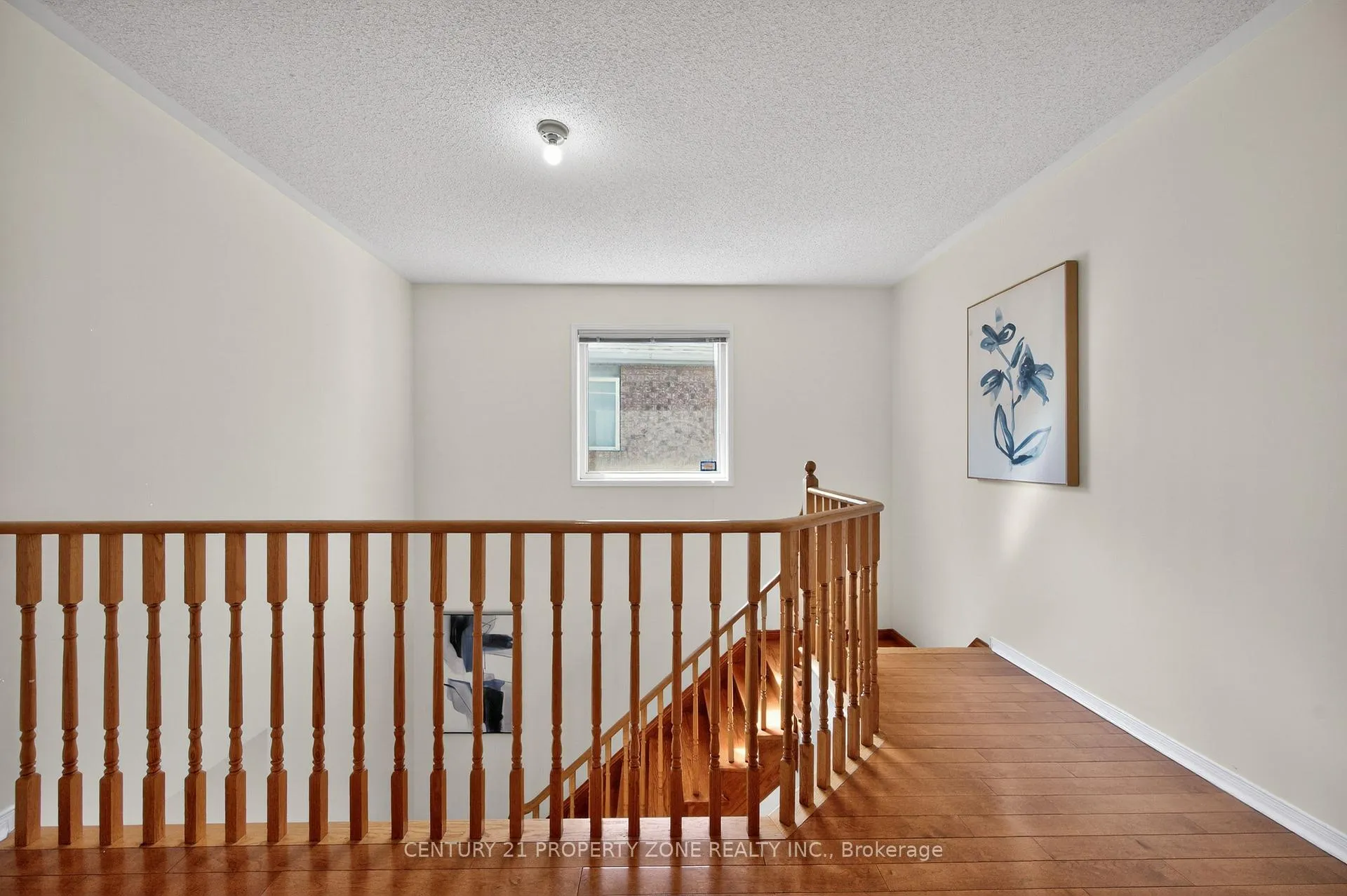 Photo 23 of 16 Sweet Clover Crescent, Brampton, Sandringham-Wellington — HOMEH