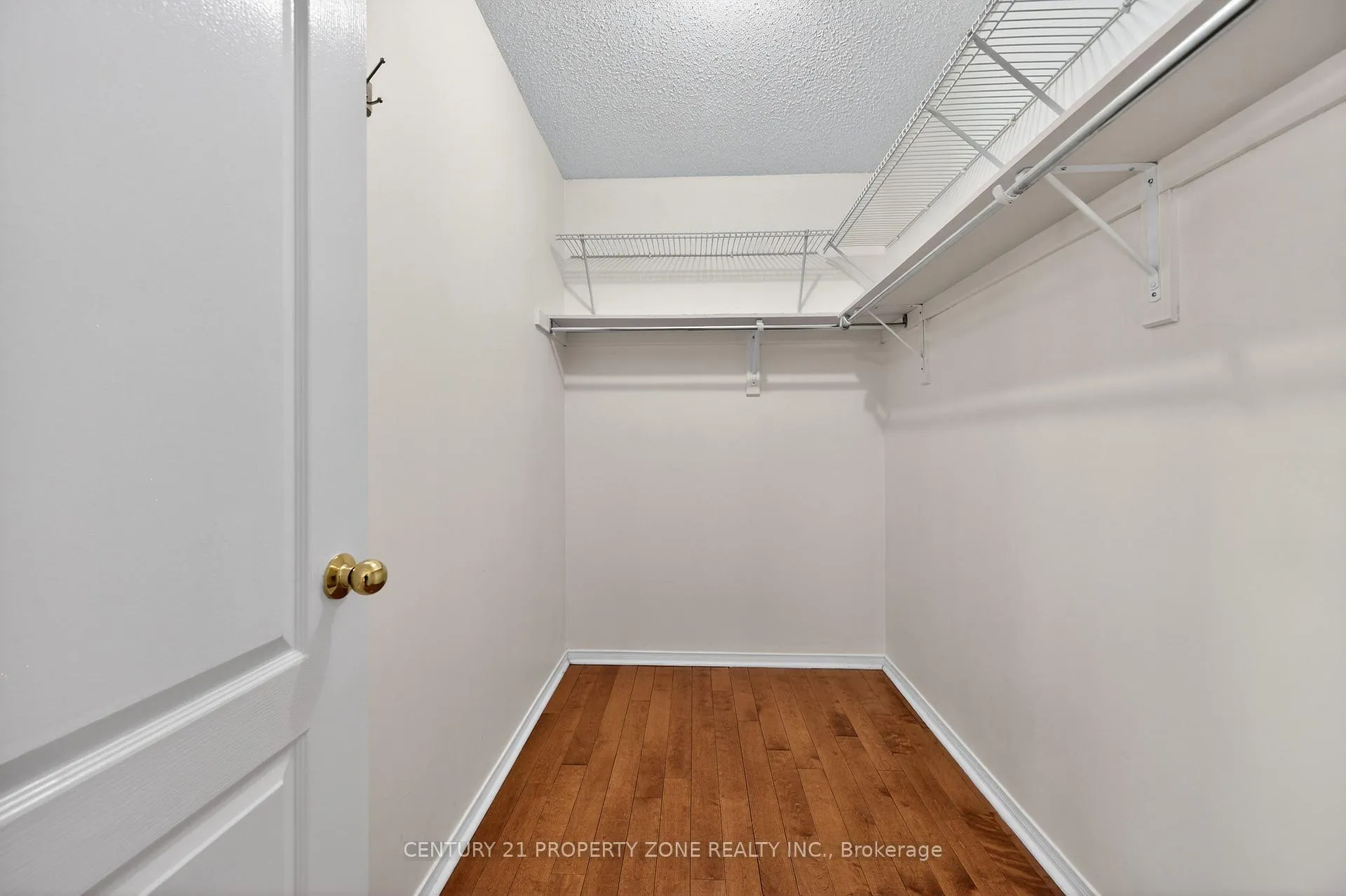 Photo 26 of 16 Sweet Clover Crescent, Brampton, Sandringham-Wellington — HOMEH