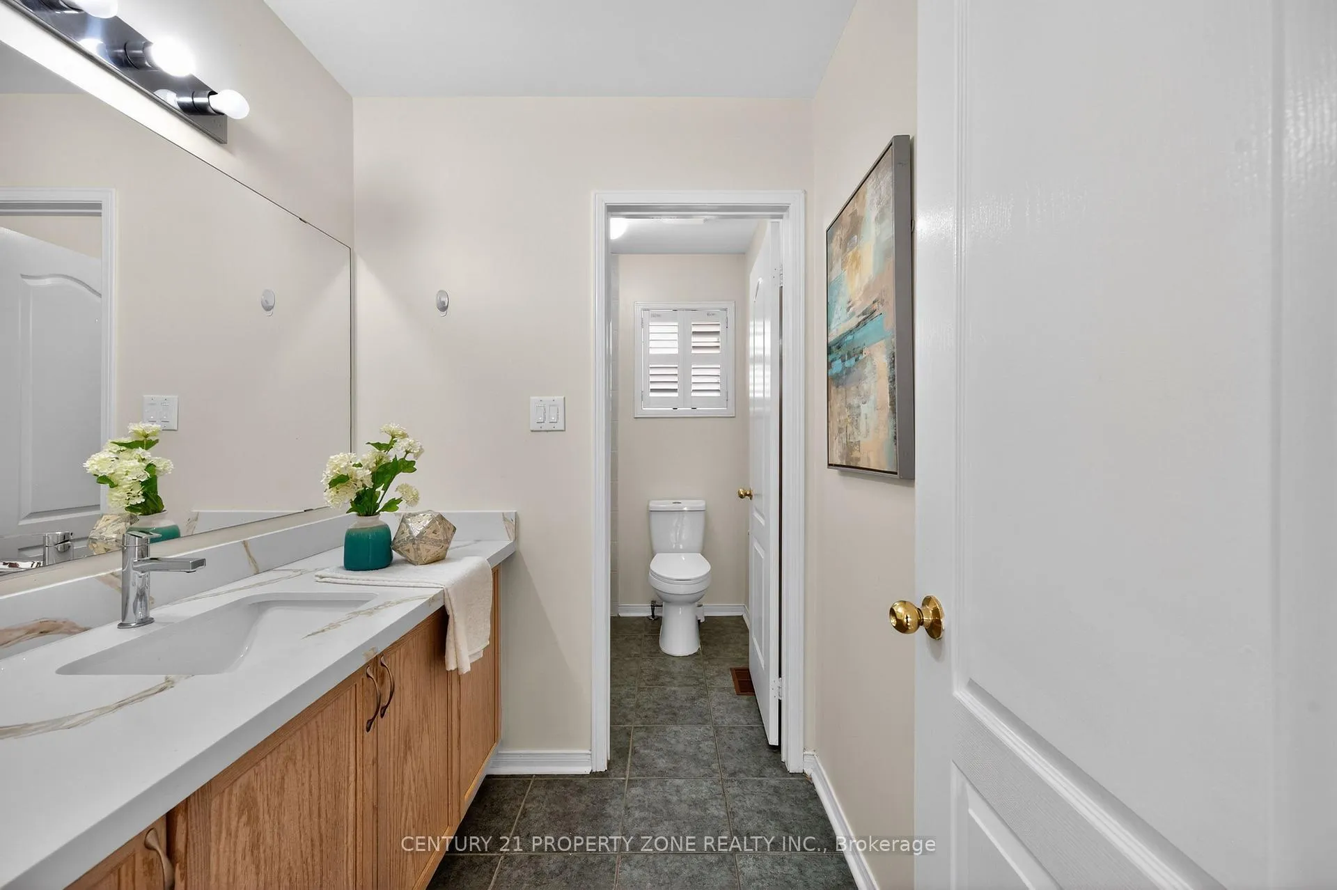 Photo 32 of 16 Sweet Clover Crescent, Brampton, Sandringham-Wellington — HOMEH