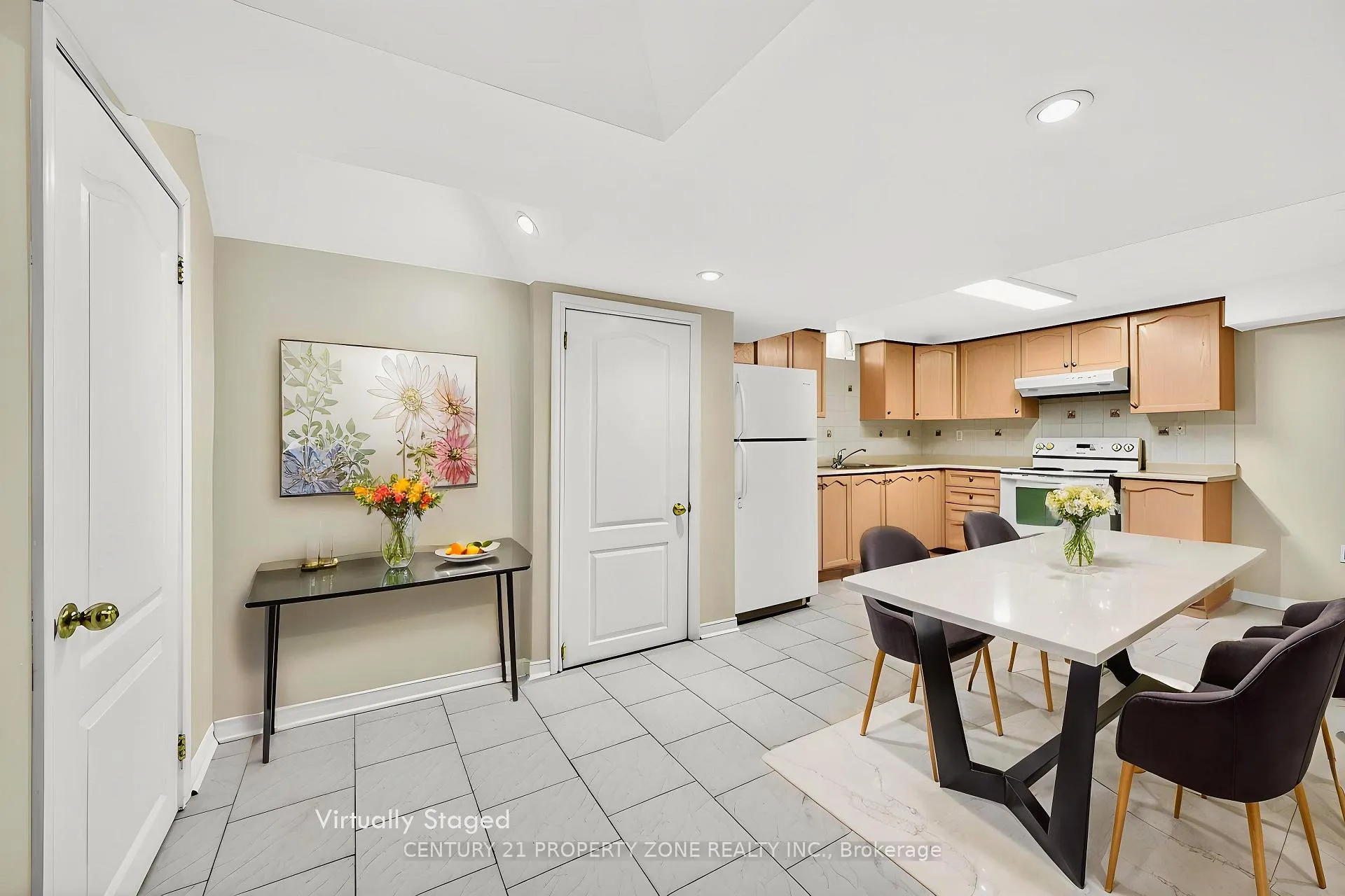 Photo 37 of 16 Sweet Clover Crescent, Brampton, Sandringham-Wellington — HOMEH