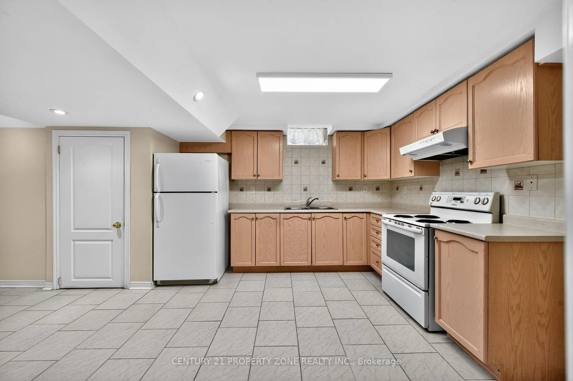 Photo 41 of 16 Sweet Clover Crescent, Brampton, Sandringham-Wellington — HOMEH