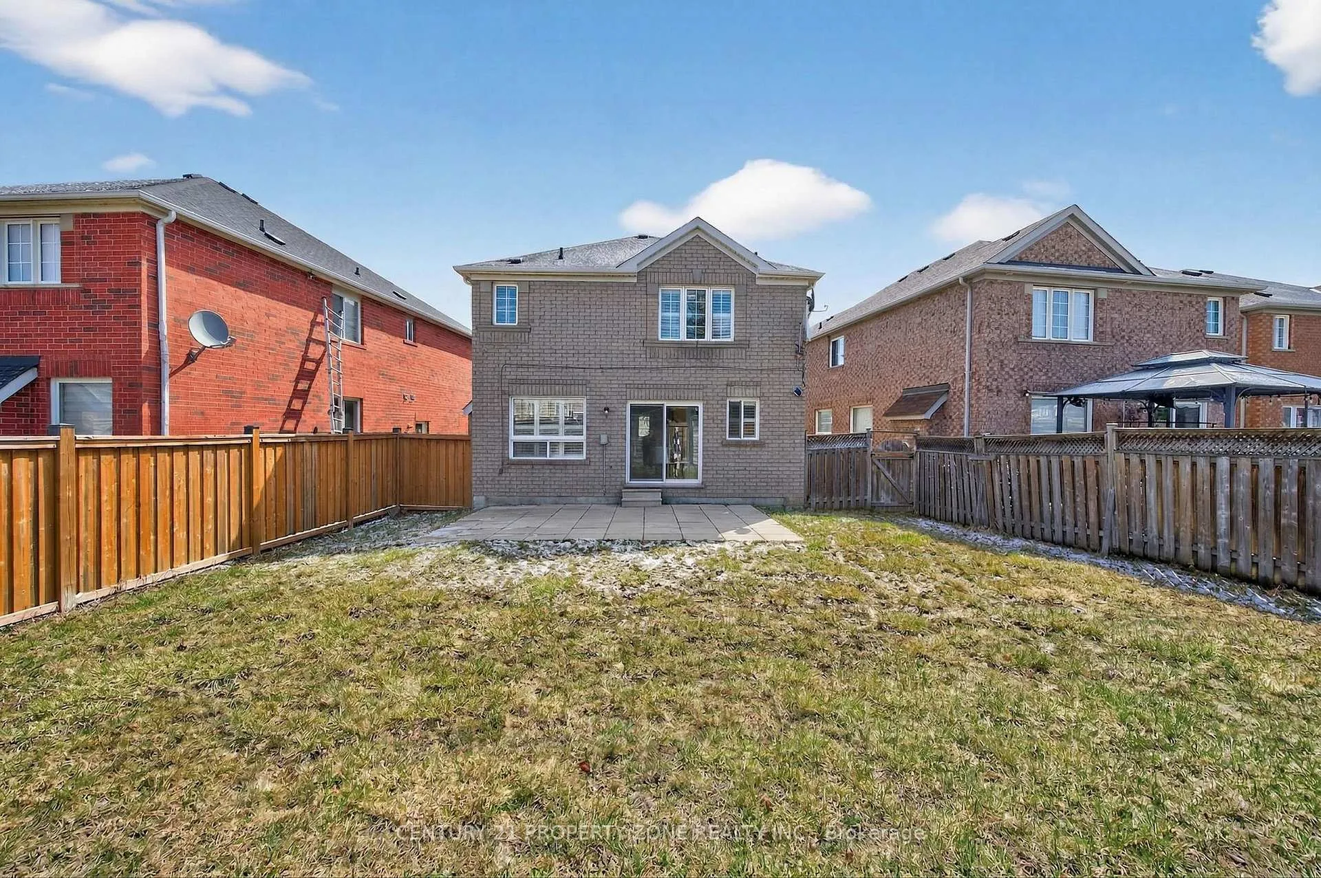 Photo 46 of 16 Sweet Clover Crescent, Brampton, Sandringham-Wellington — HOMEH
