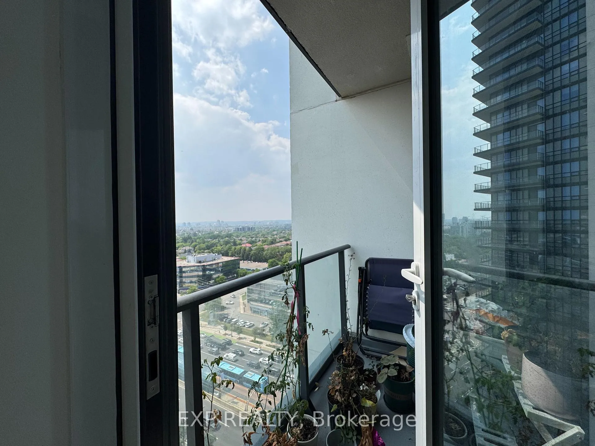 Photo 10 of Unit 1810, 38 Gandhi Lane, Markham, Commerce Valley — HOMEH