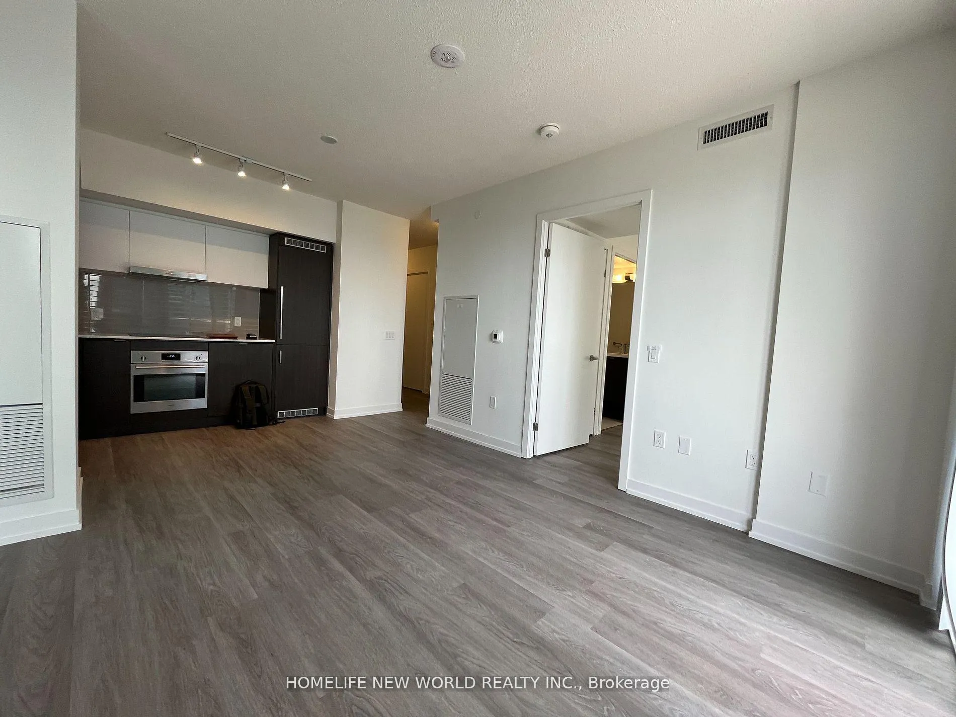 Photo 2 of Unit 2511, 55 Cooper Street, Toronto, Waterfront Communities — HOMEH