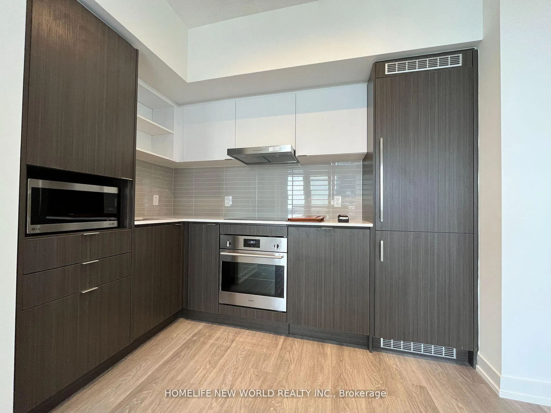 Photo 8 of Unit 2511, 55 Cooper Street, Toronto, Waterfront Communities — HOMEH