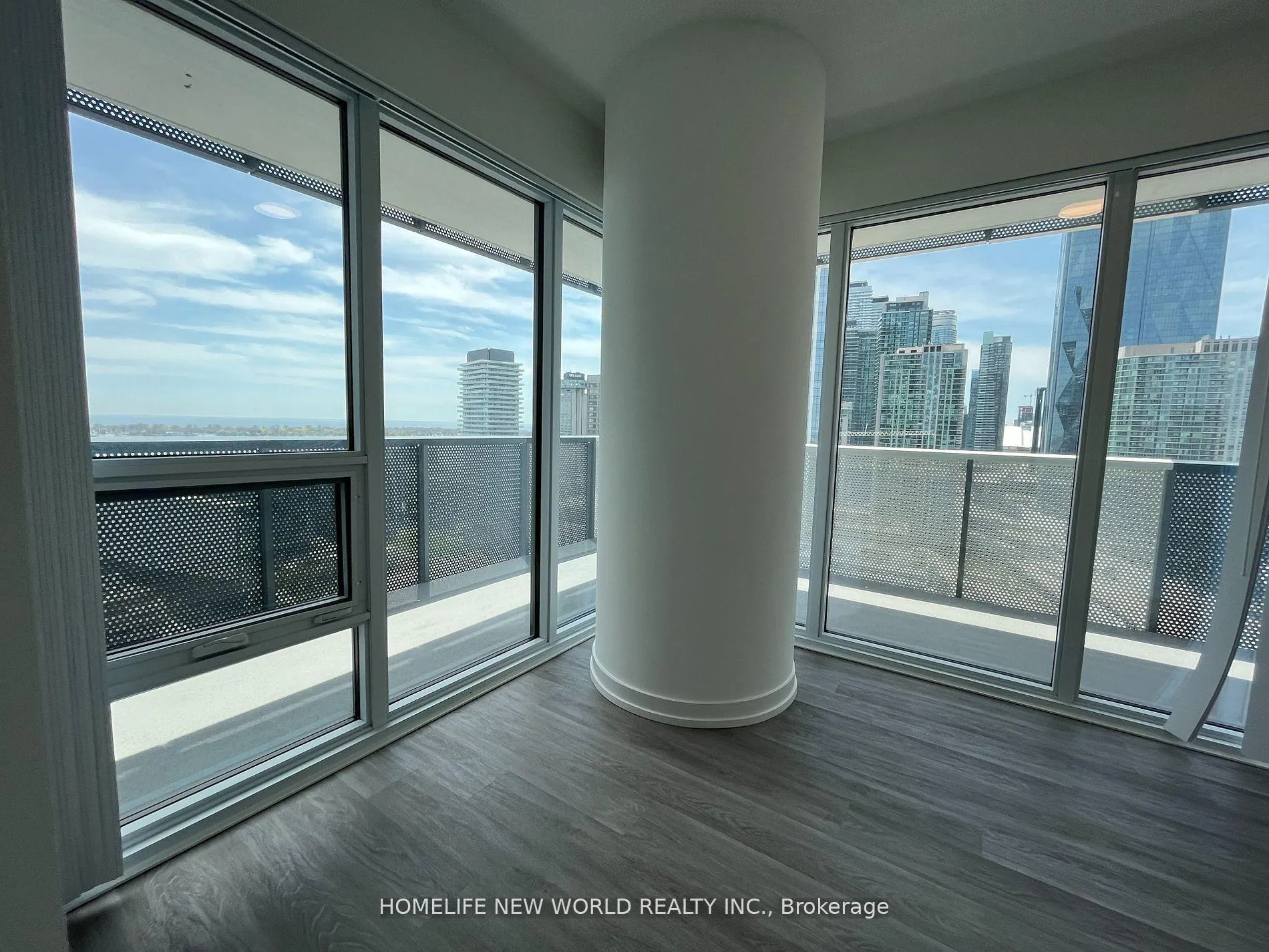 Photo 12 of Unit 2511, 55 Cooper Street, Toronto, Waterfront Communities — HOMEH