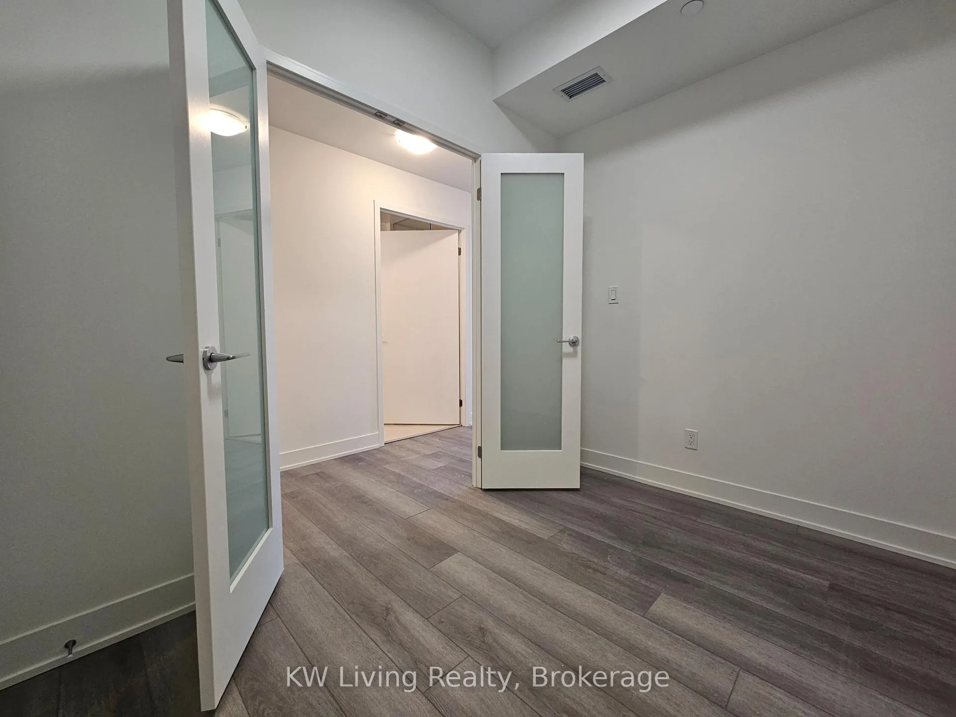 Photo 3 of Unit 2020, 56 Andre de Grasse Street, Markham, Unionville — HOMEH