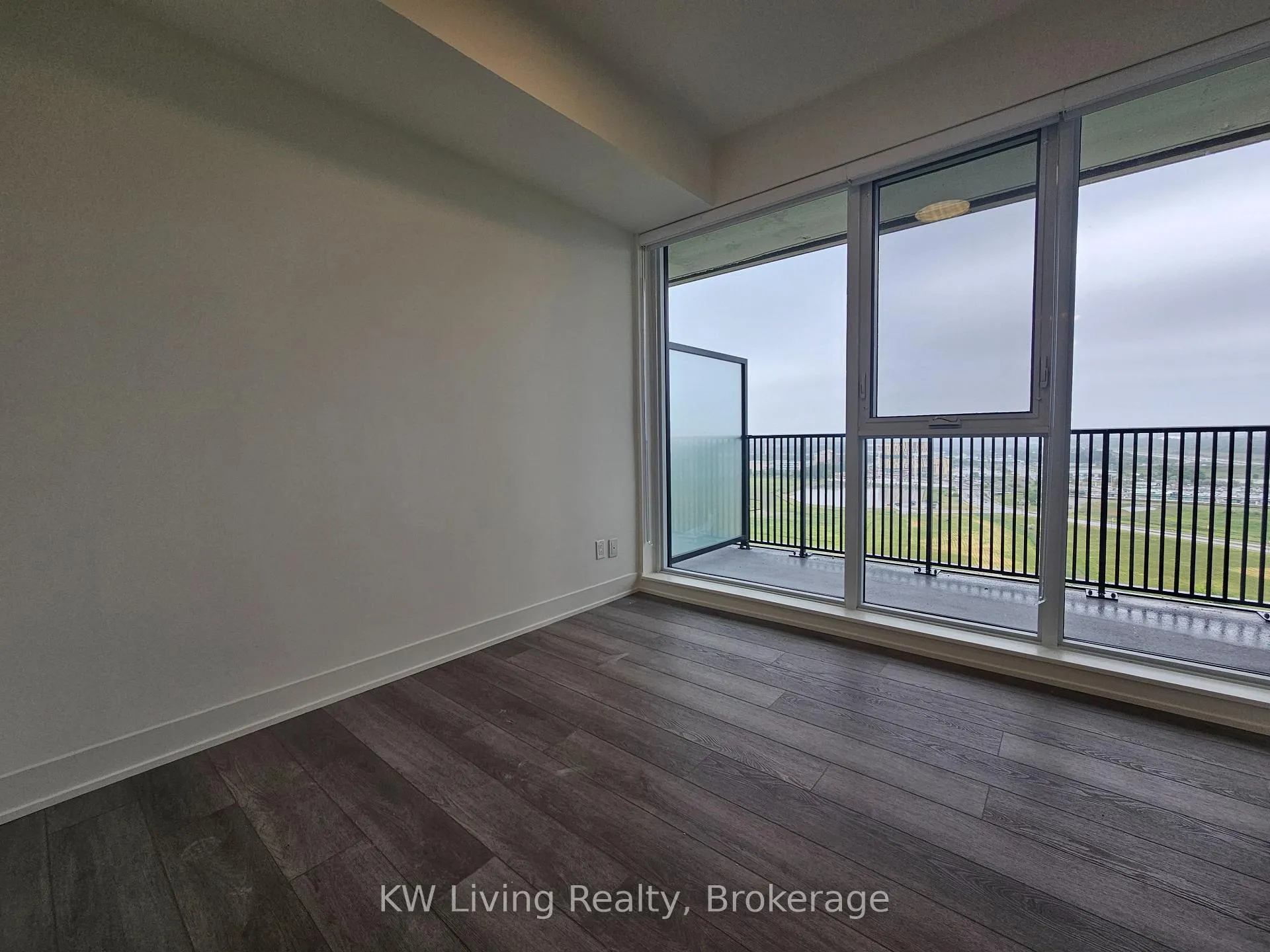 Photo 7 of Unit 2020, 56 Andre de Grasse Street, Markham, Unionville — HOMEH
