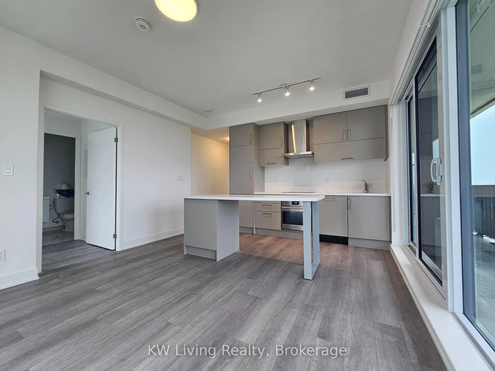 Photo 11 of Unit 2020, 56 Andre de Grasse Street, Markham, Unionville — HOMEH