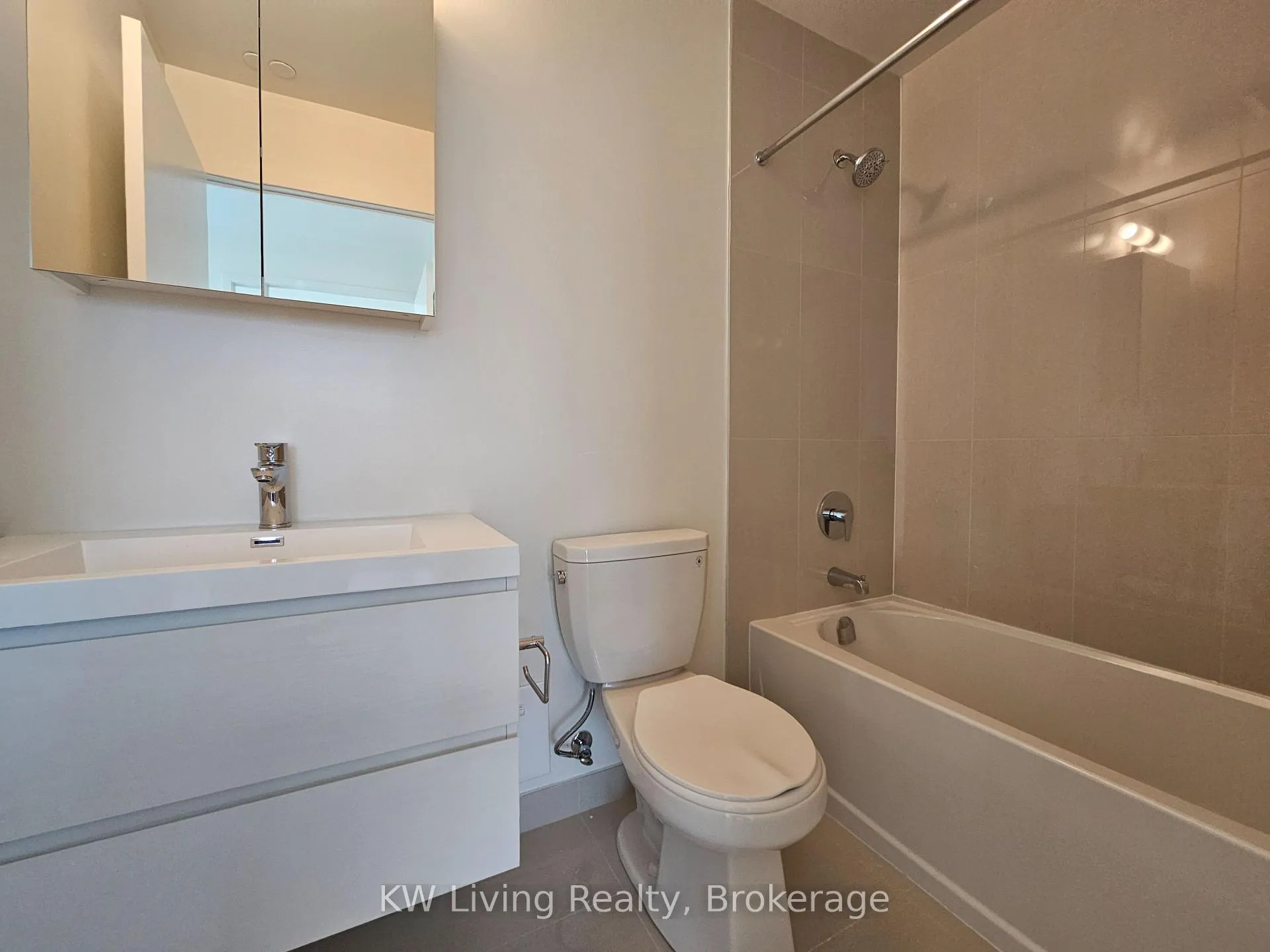 Photo 14 of Unit 2020, 56 Andre de Grasse Street, Markham, Unionville — HOMEH