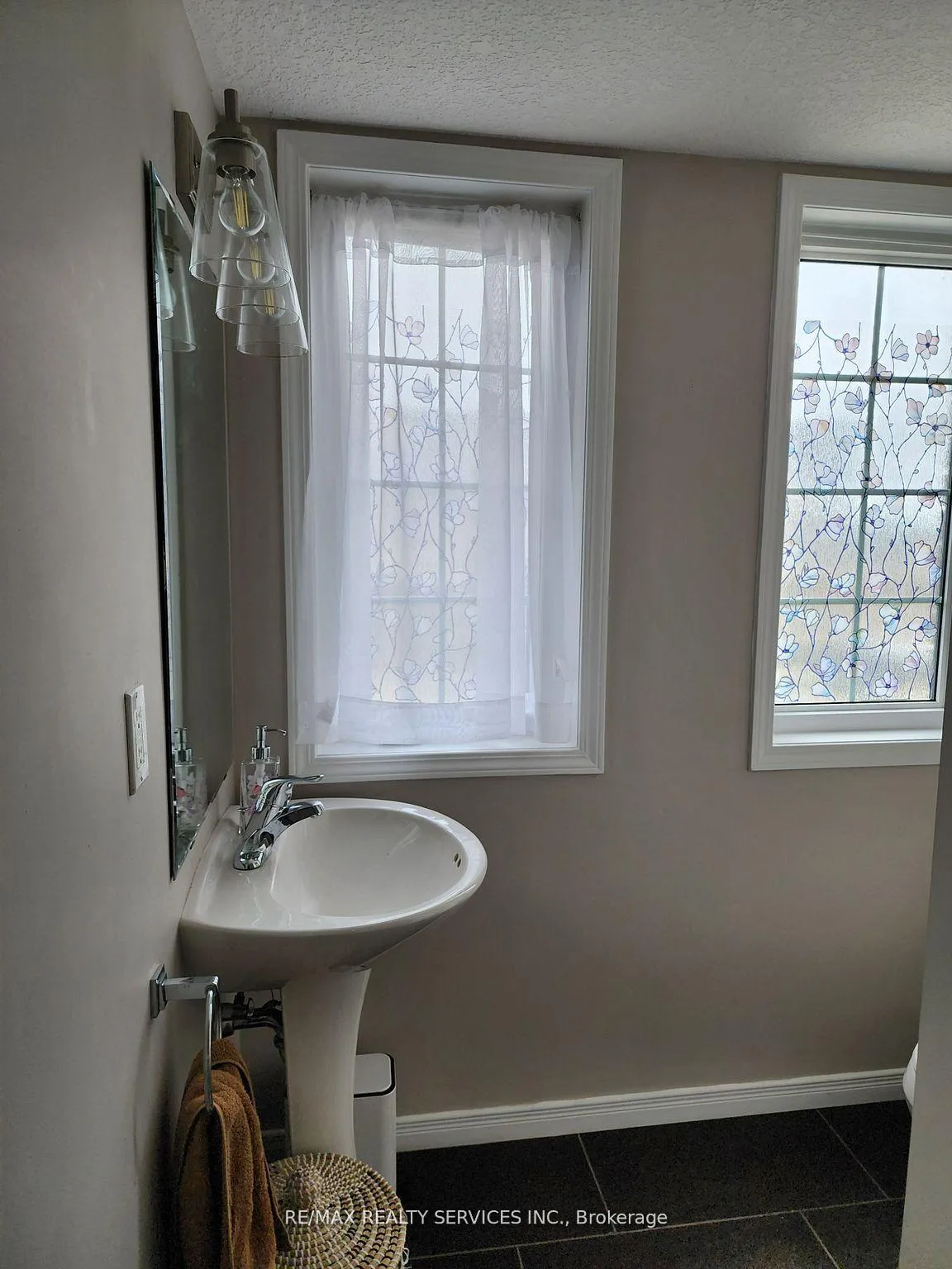 Photo 10 of Unit E, 237 Rachel Crescent E, Kitchener — HOMEH