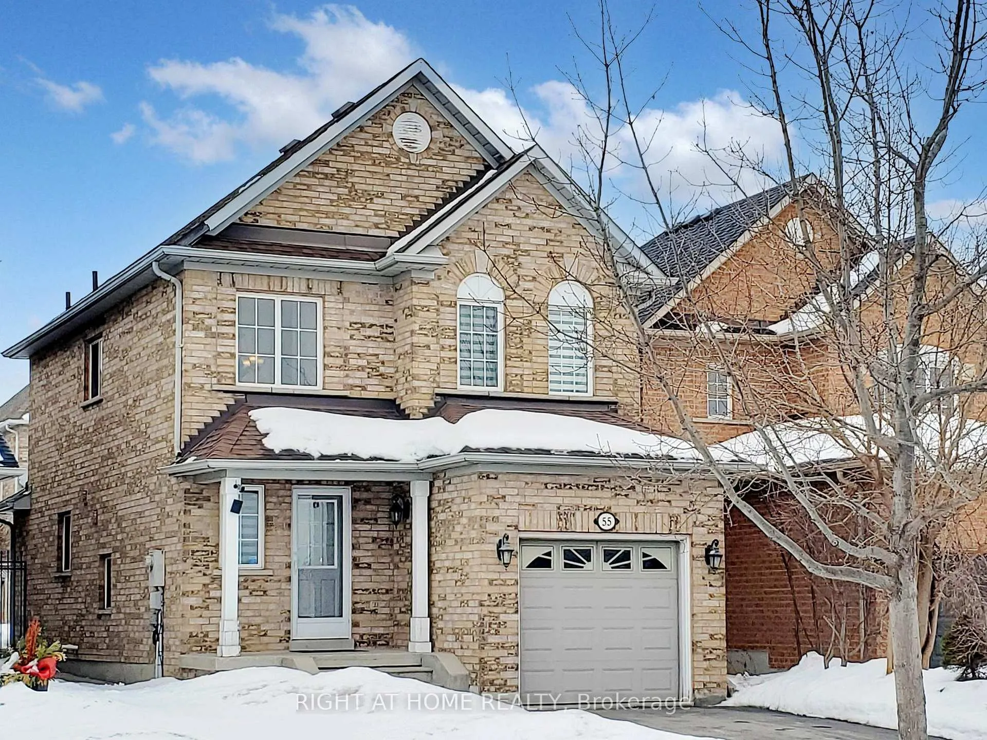 Photo 1 of 55 Hollybush Drive, Vaughan, Maple — HOMEH