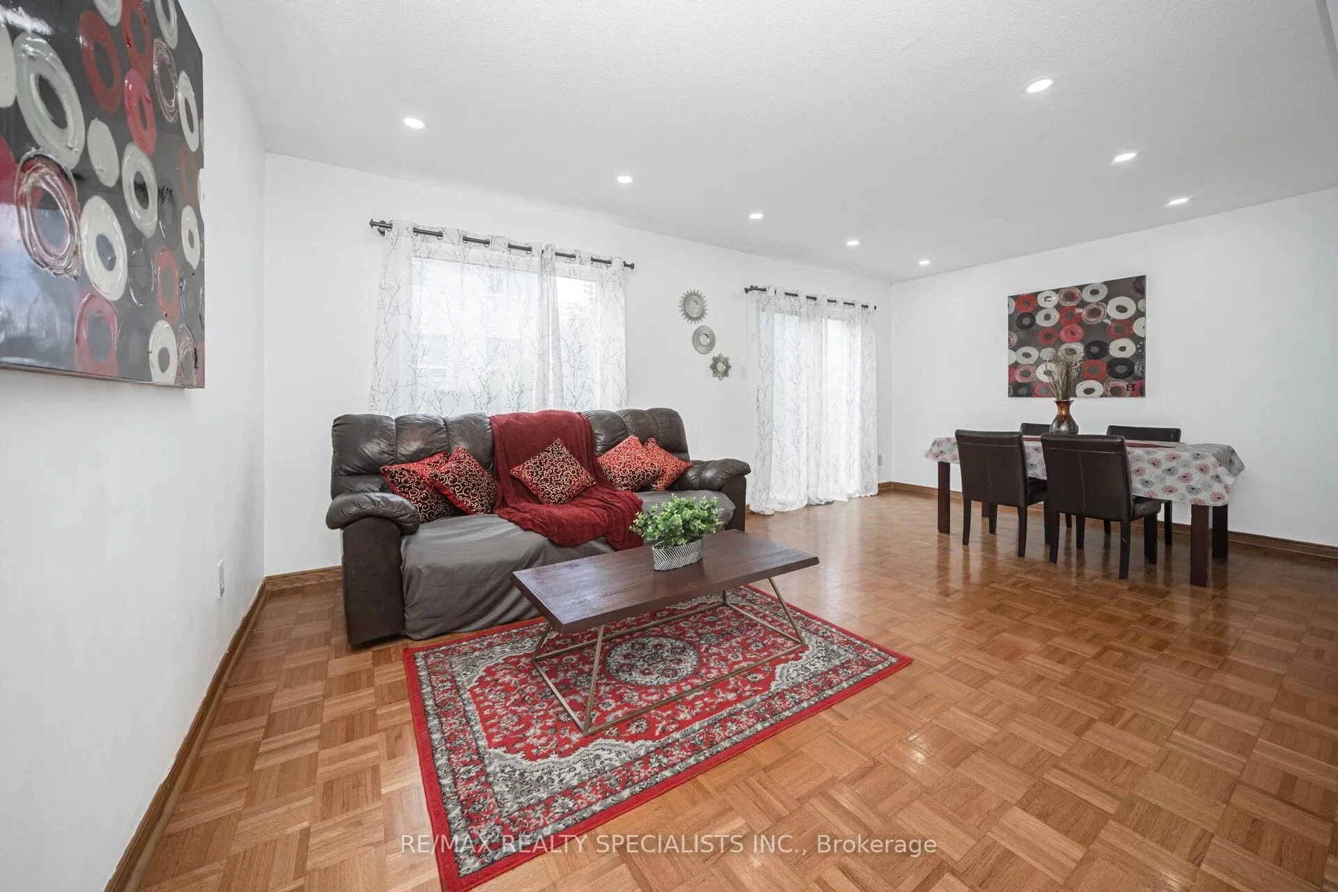 Photo 4 of 44 Franklin Court, Brampton, Bramalea West Industrial — HOMEH
