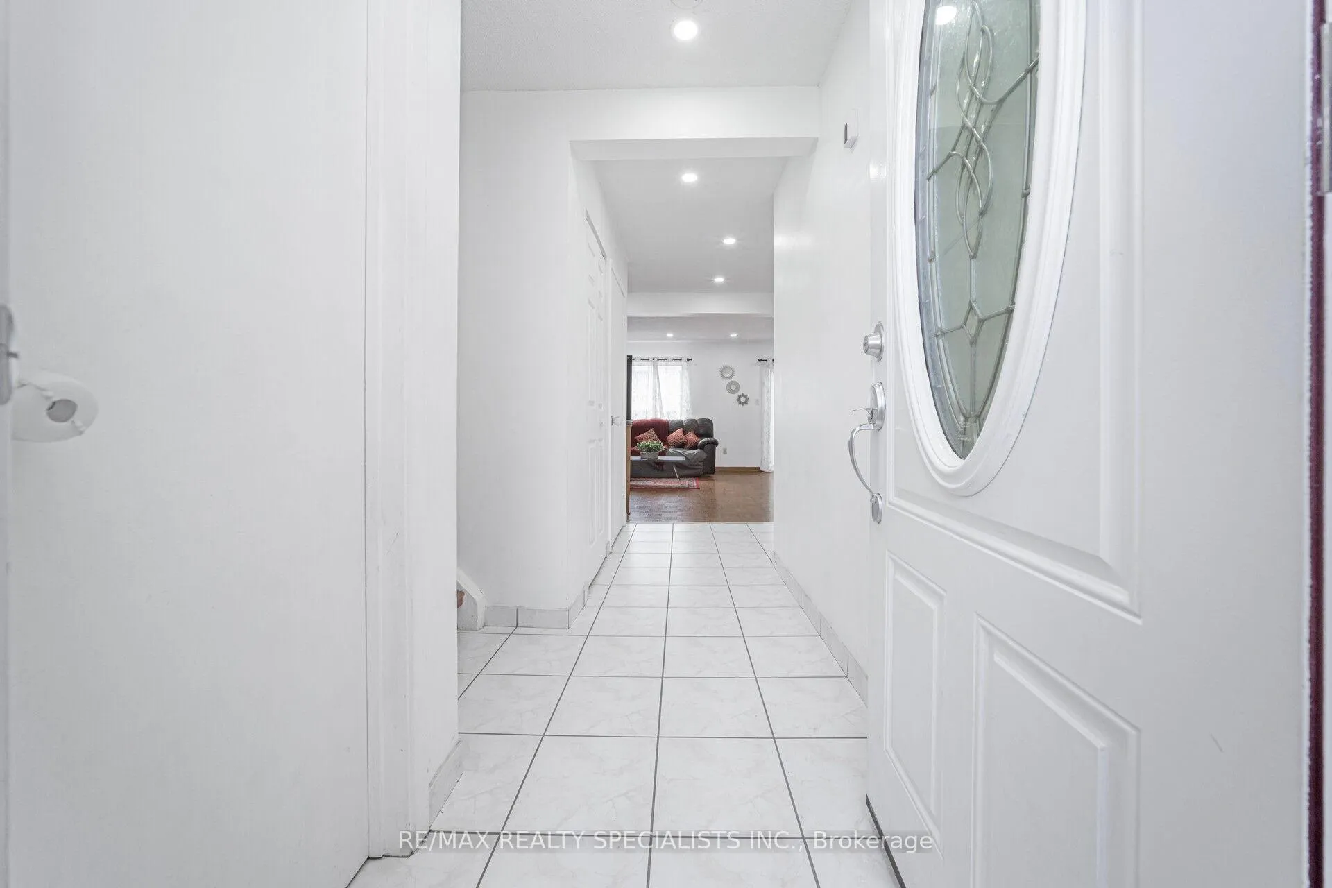 Photo 11 of 44 Franklin Court, Brampton, Bramalea West Industrial — HOMEH