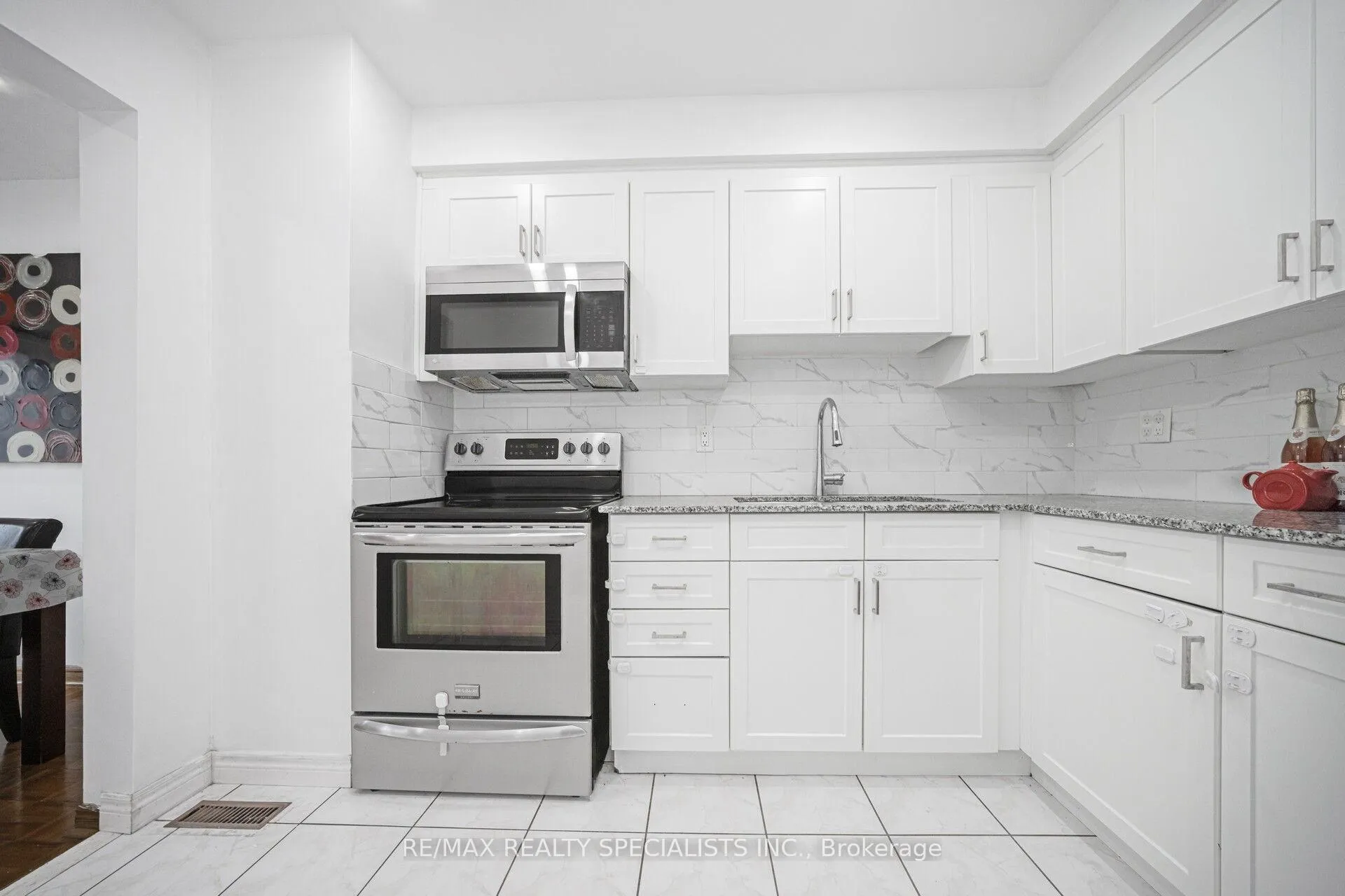 Photo 16 of 44 Franklin Court, Brampton, Bramalea West Industrial — HOMEH