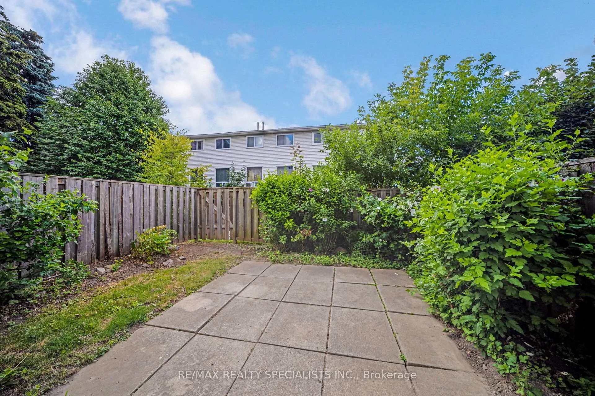 Photo 35 of 44 Franklin Court, Brampton, Bramalea West Industrial — HOMEH