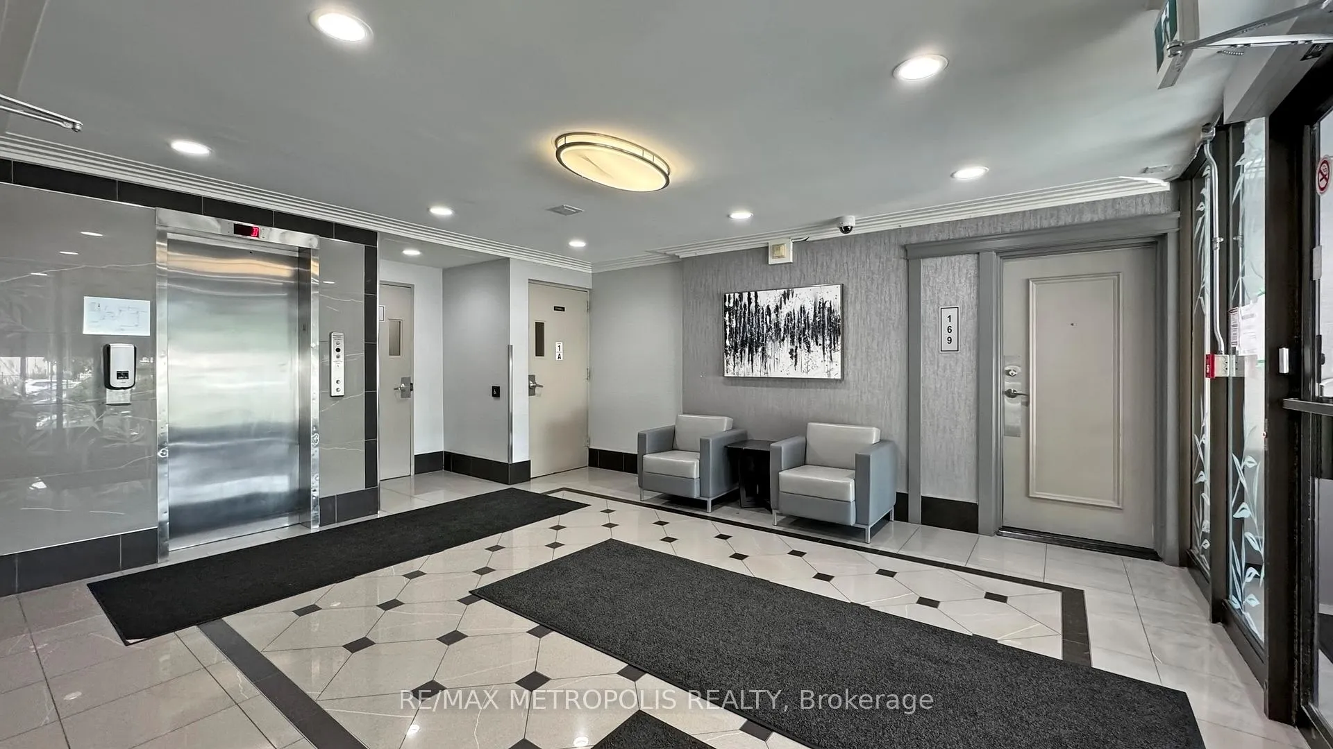 Photo 2 of Unit 357, 16B Elgin Street, Markham, Thornhill — HOMEH